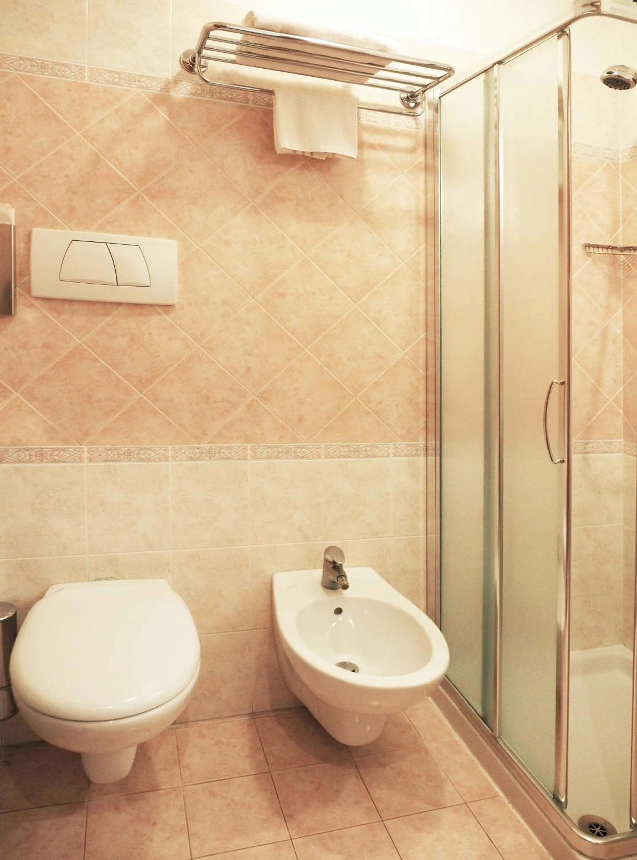 Bathroom in Hotel Cris