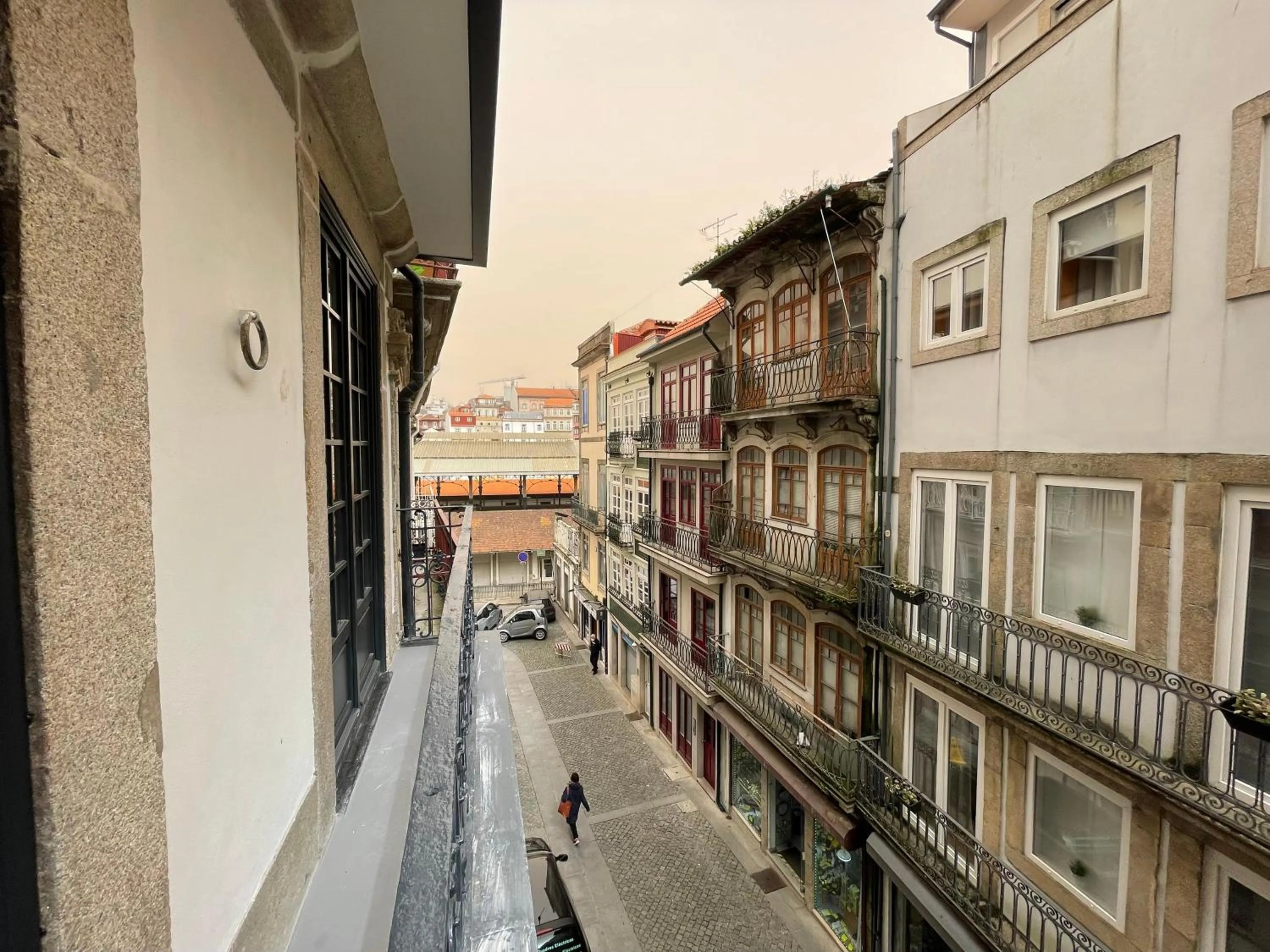 Neighbourhood in MyStay Porto São Bento