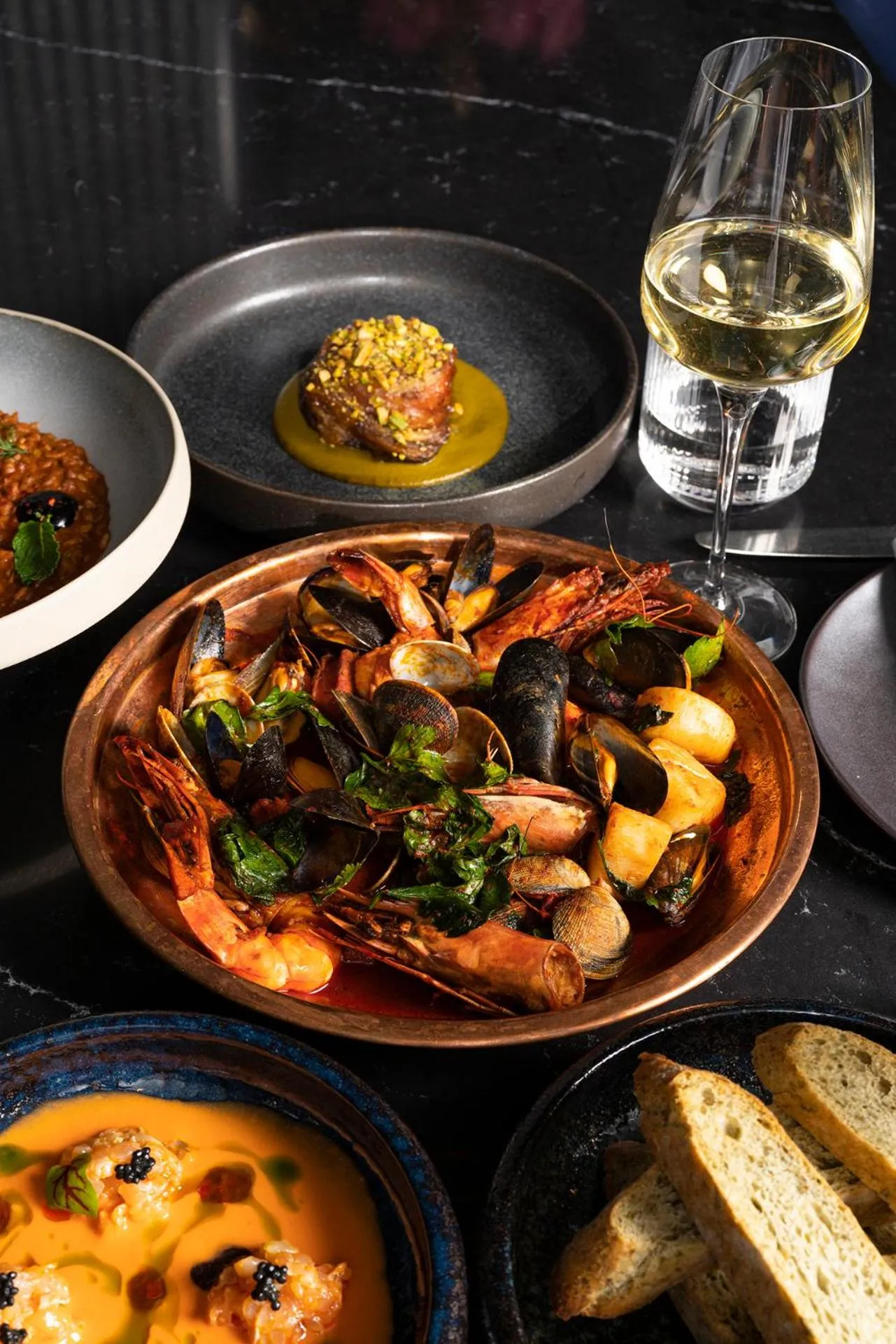 Restaurant/places to eat in Hotel AMANO Covent Garden