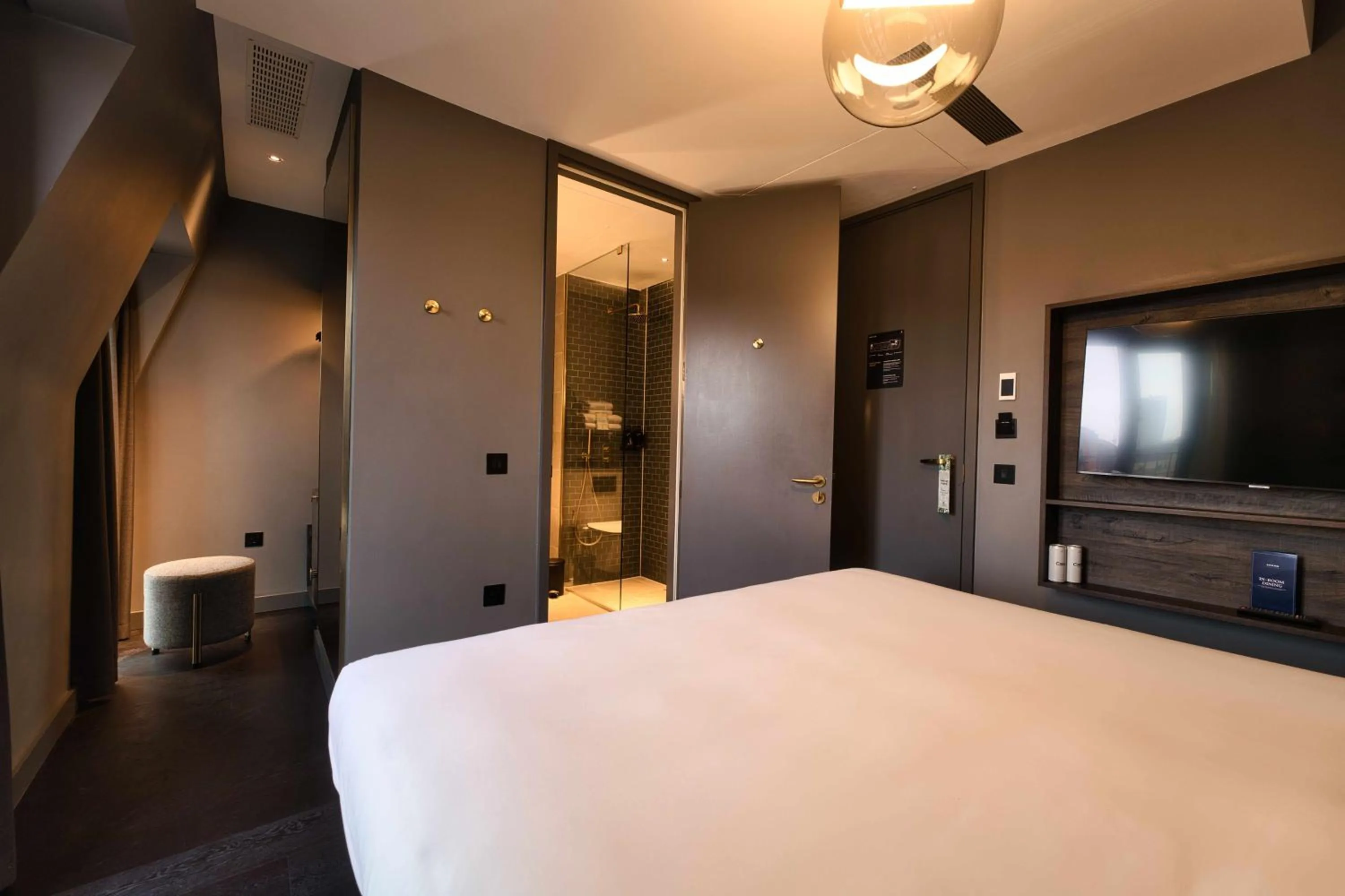 Photo of the whole room, Bed in Hotel AMANO Covent Garden