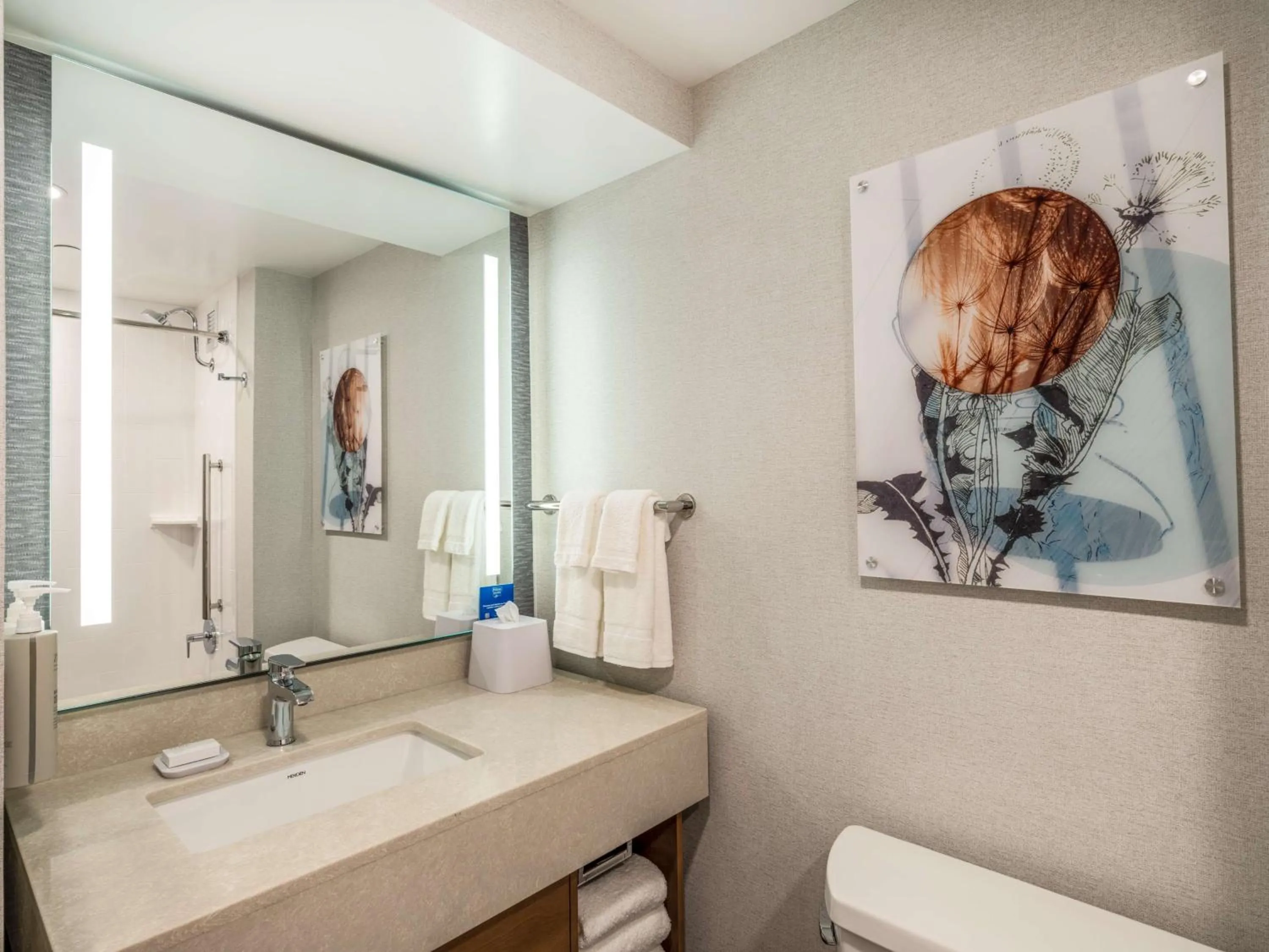 Bathroom in Homewood Suites By Hilton Toledo Downtown