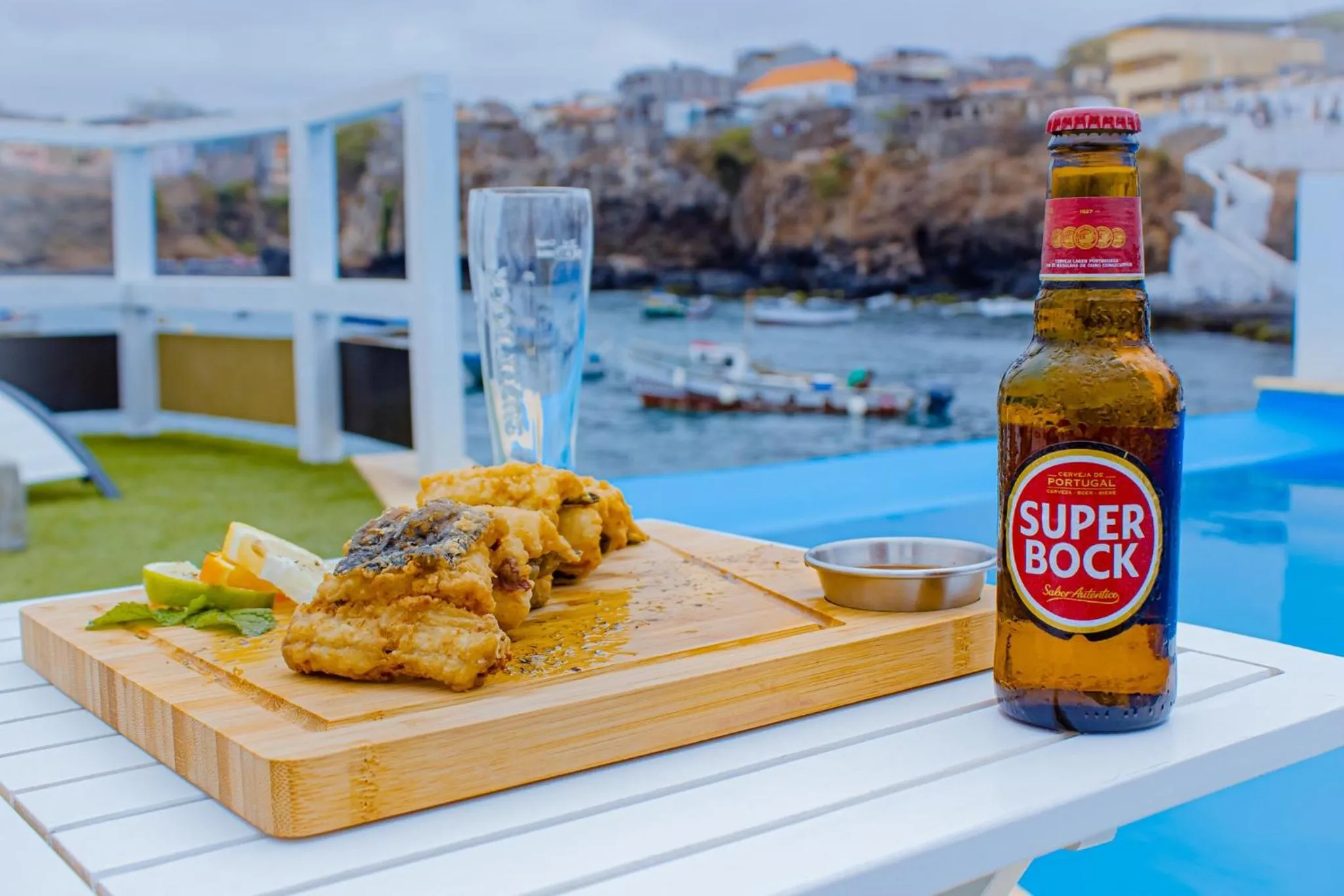 Food in Falucho Paradise Beach