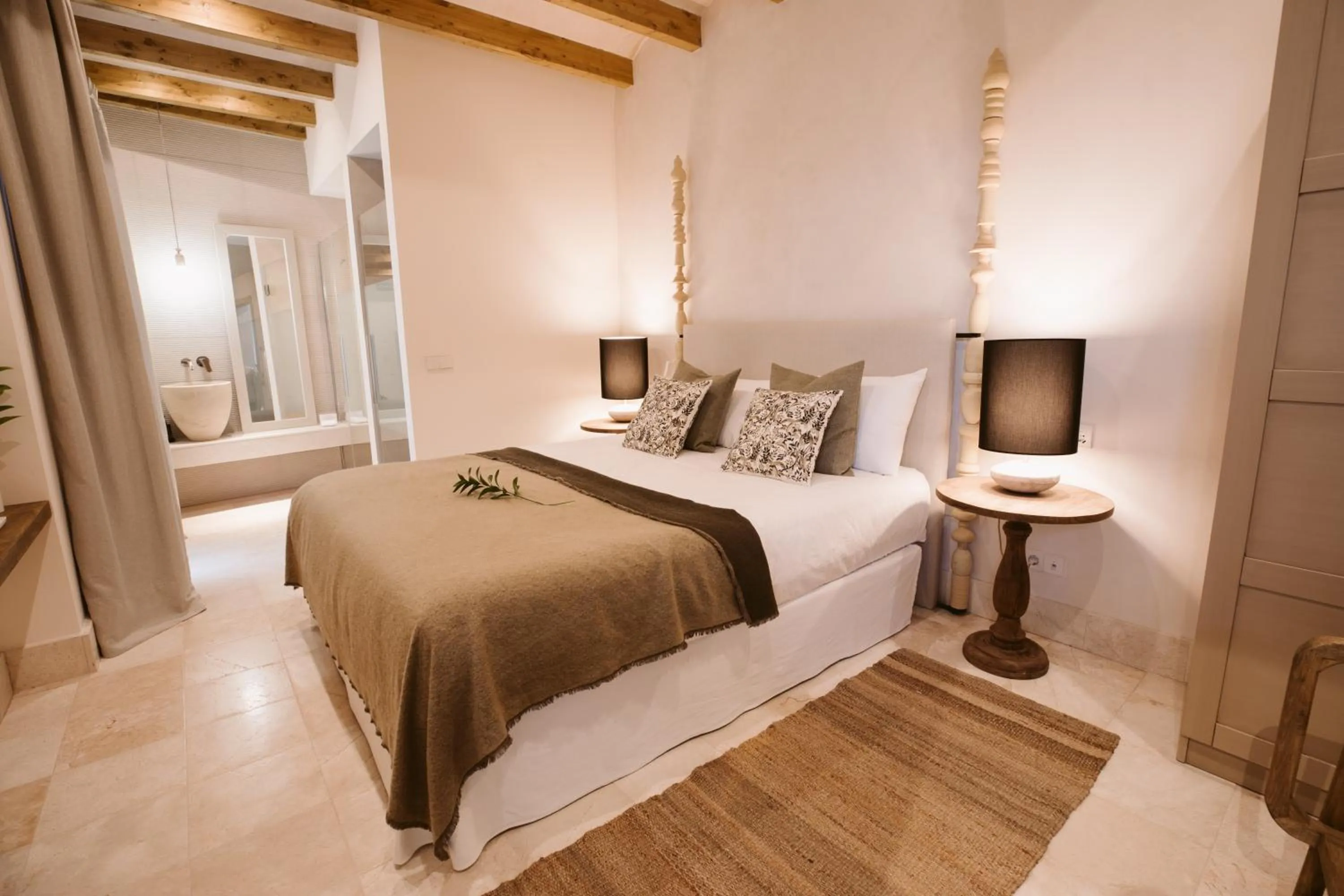 Bed in Casa Aura Hotel