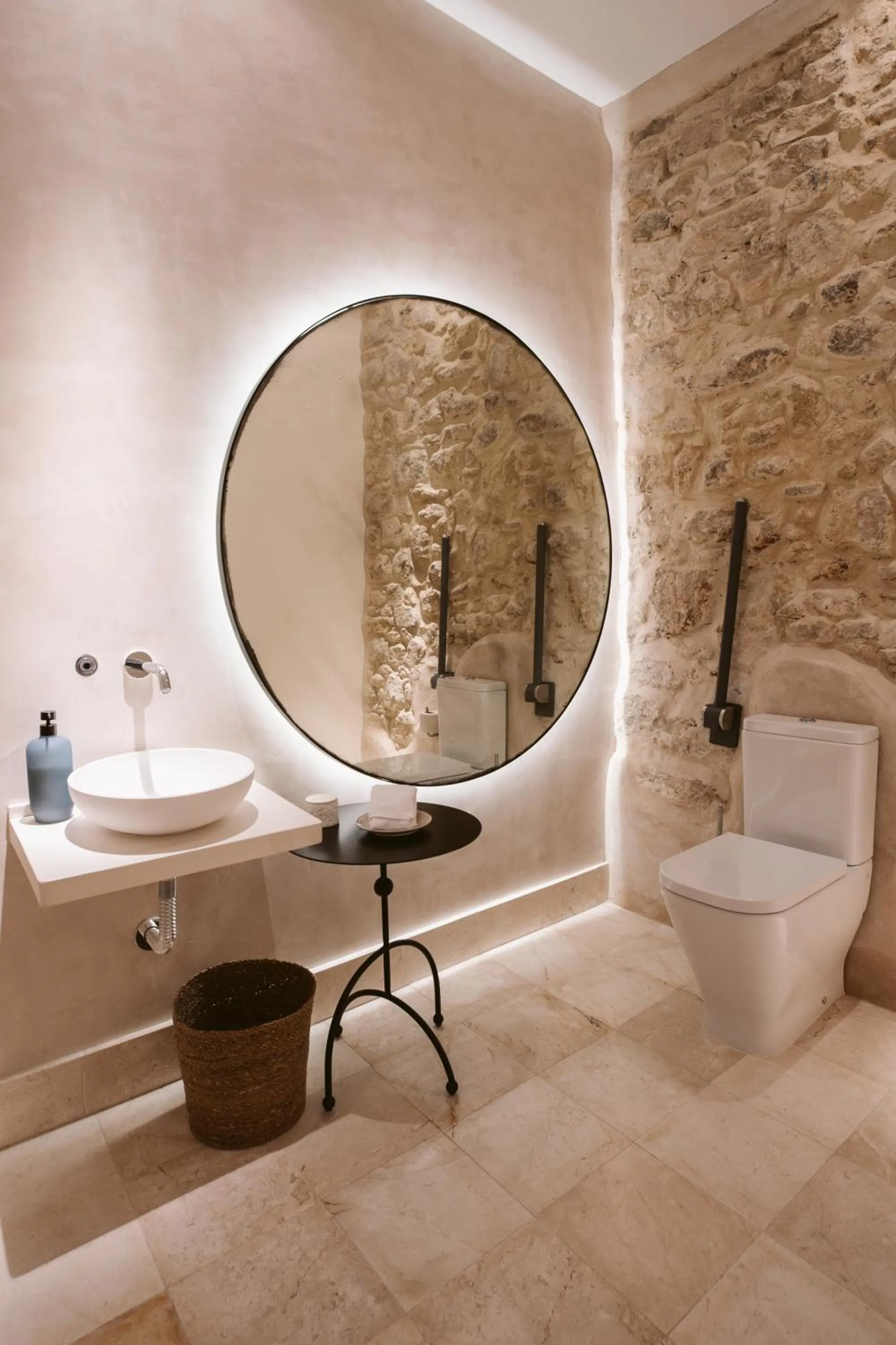 Area and facilities in Casa Aura Hotel