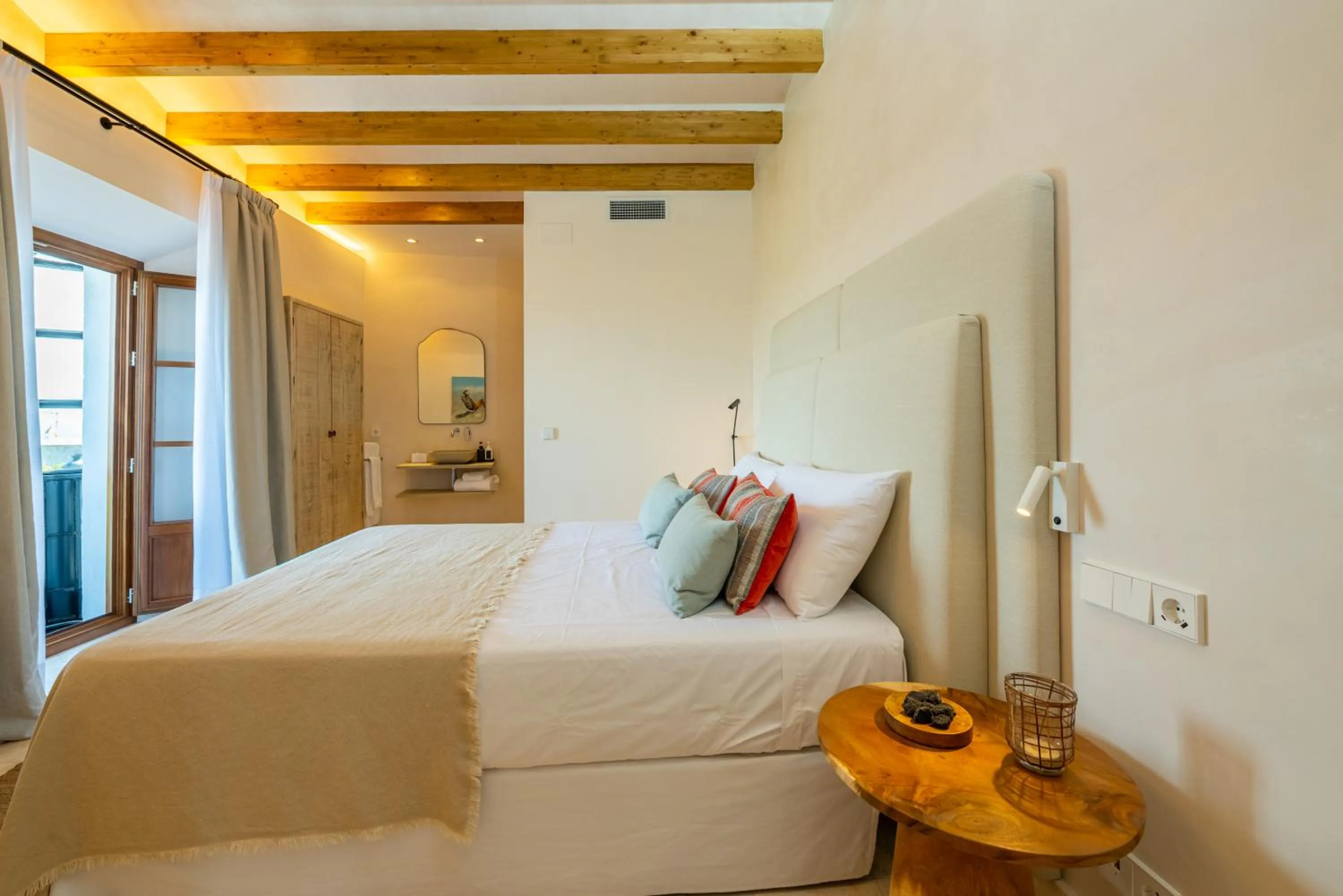 Bed in Casa Aura Hotel