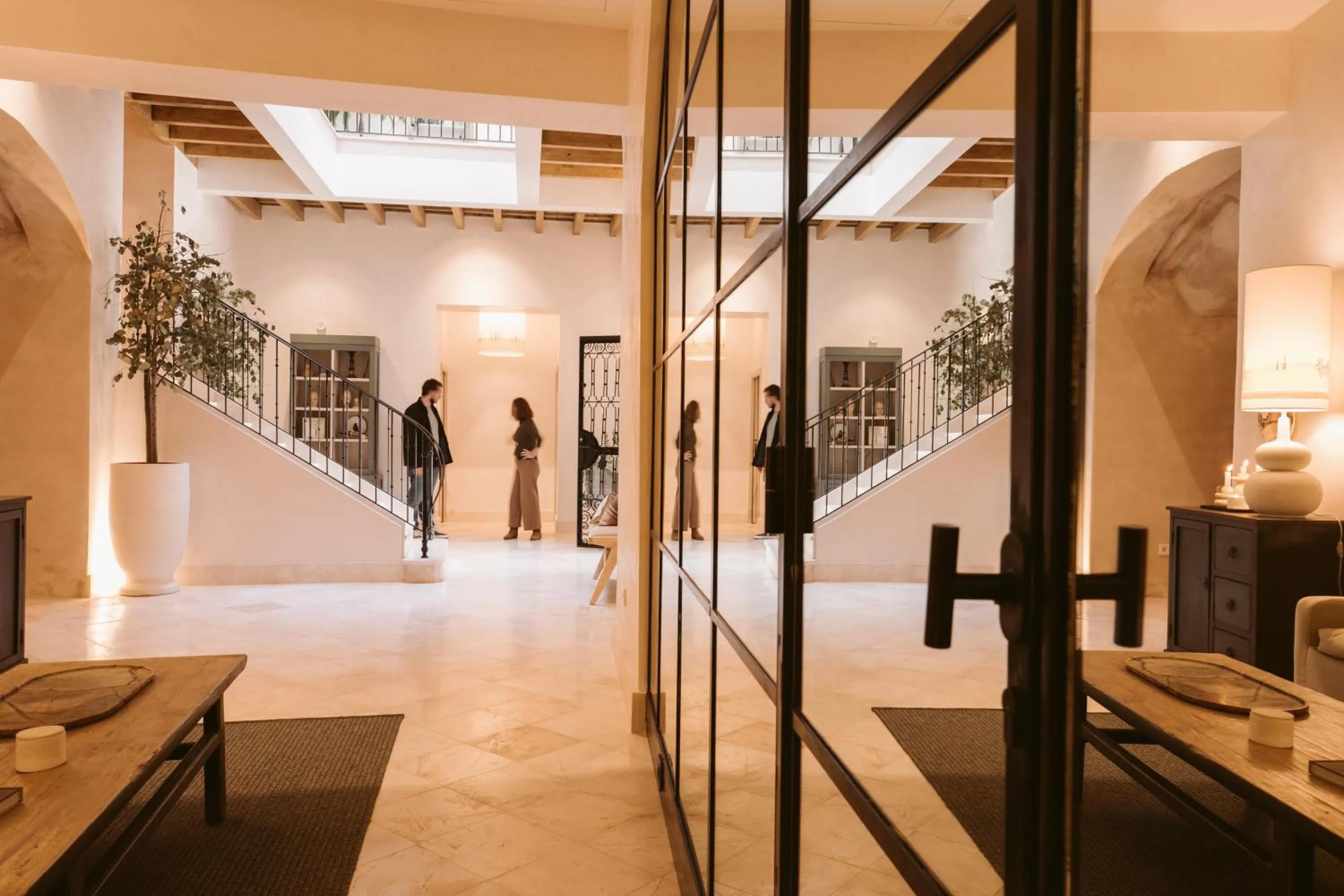 Area and facilities in Casa Aura Hotel