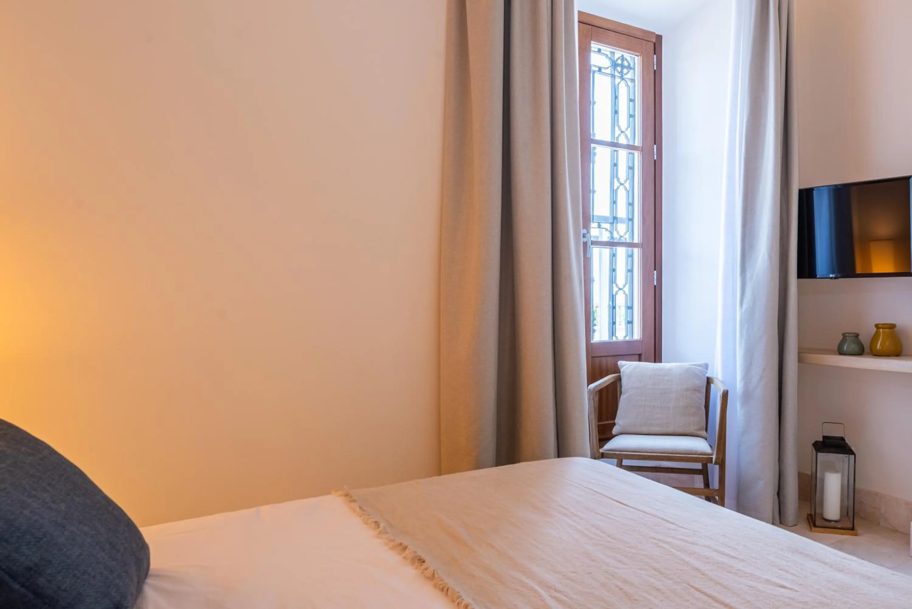 Bedroom, Bed in Casa Aura Hotel