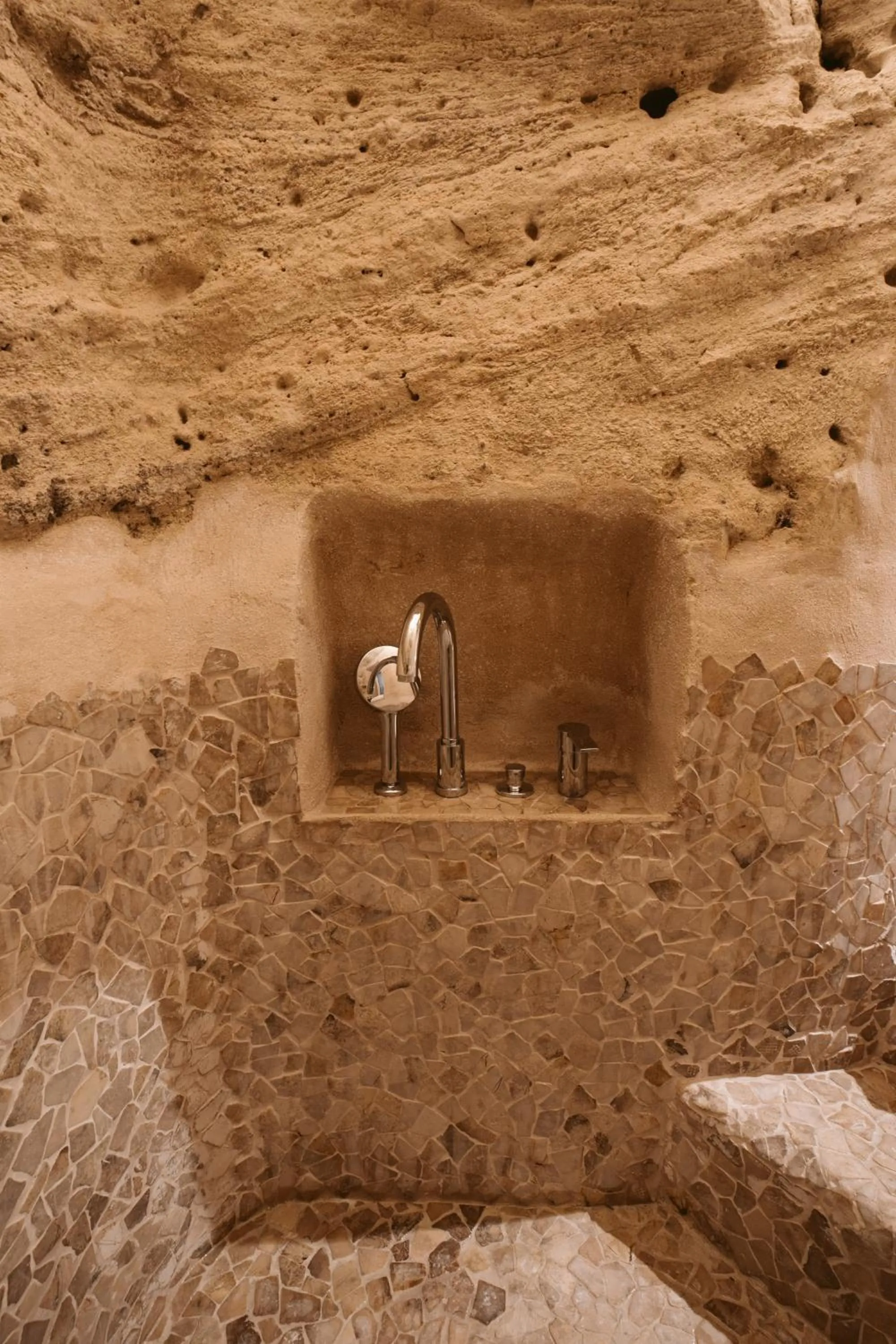 Shower in Casa Aura Hotel