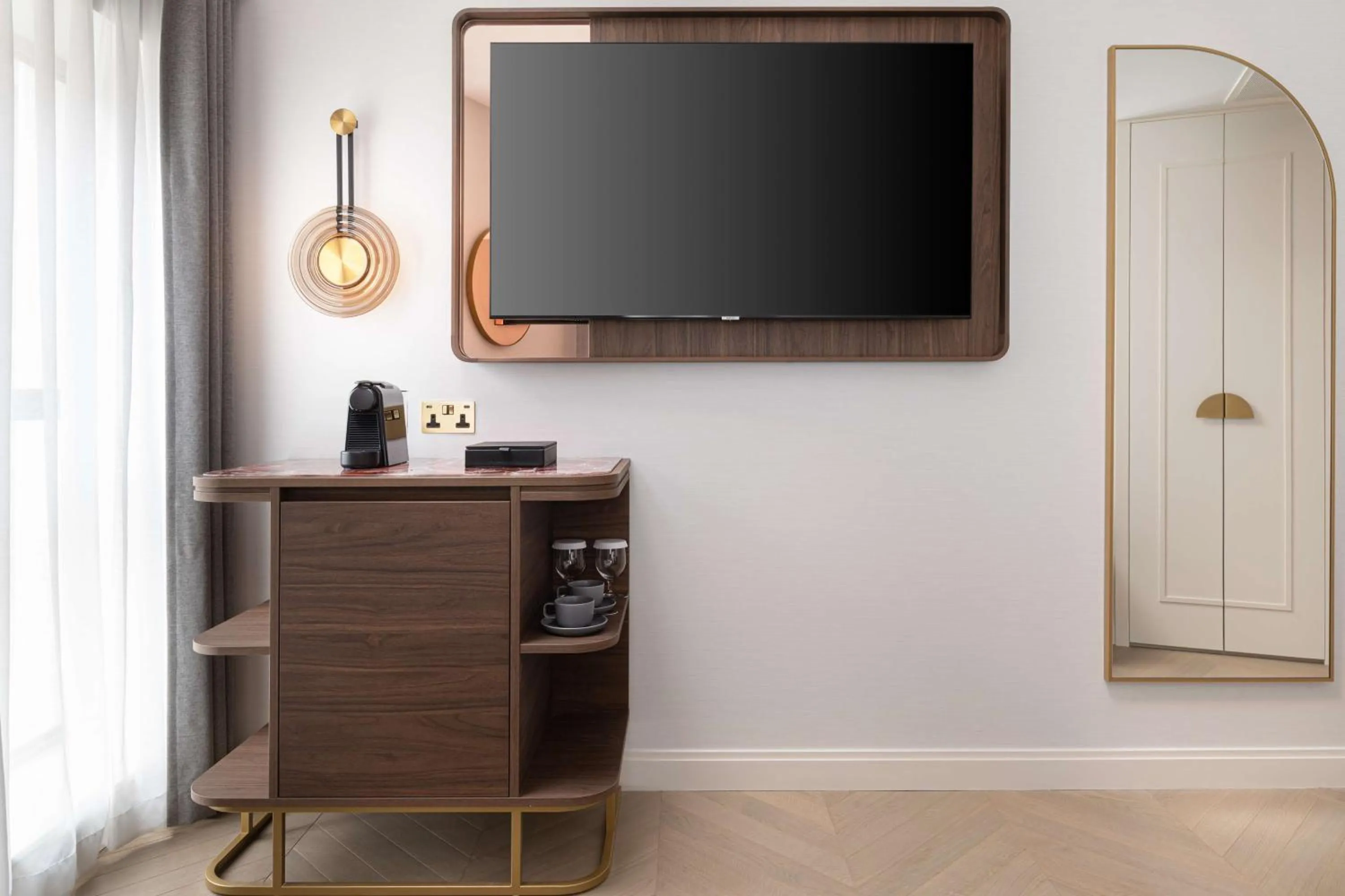 Photo of the whole room in Lost Property St Pauls London, Curio Collection By Hilton