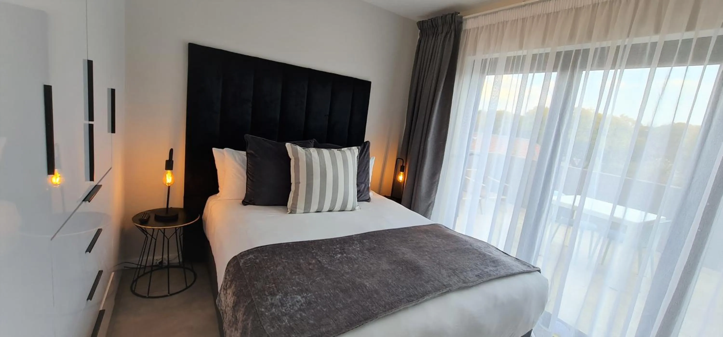 Bed in MINT Apartments Greenside