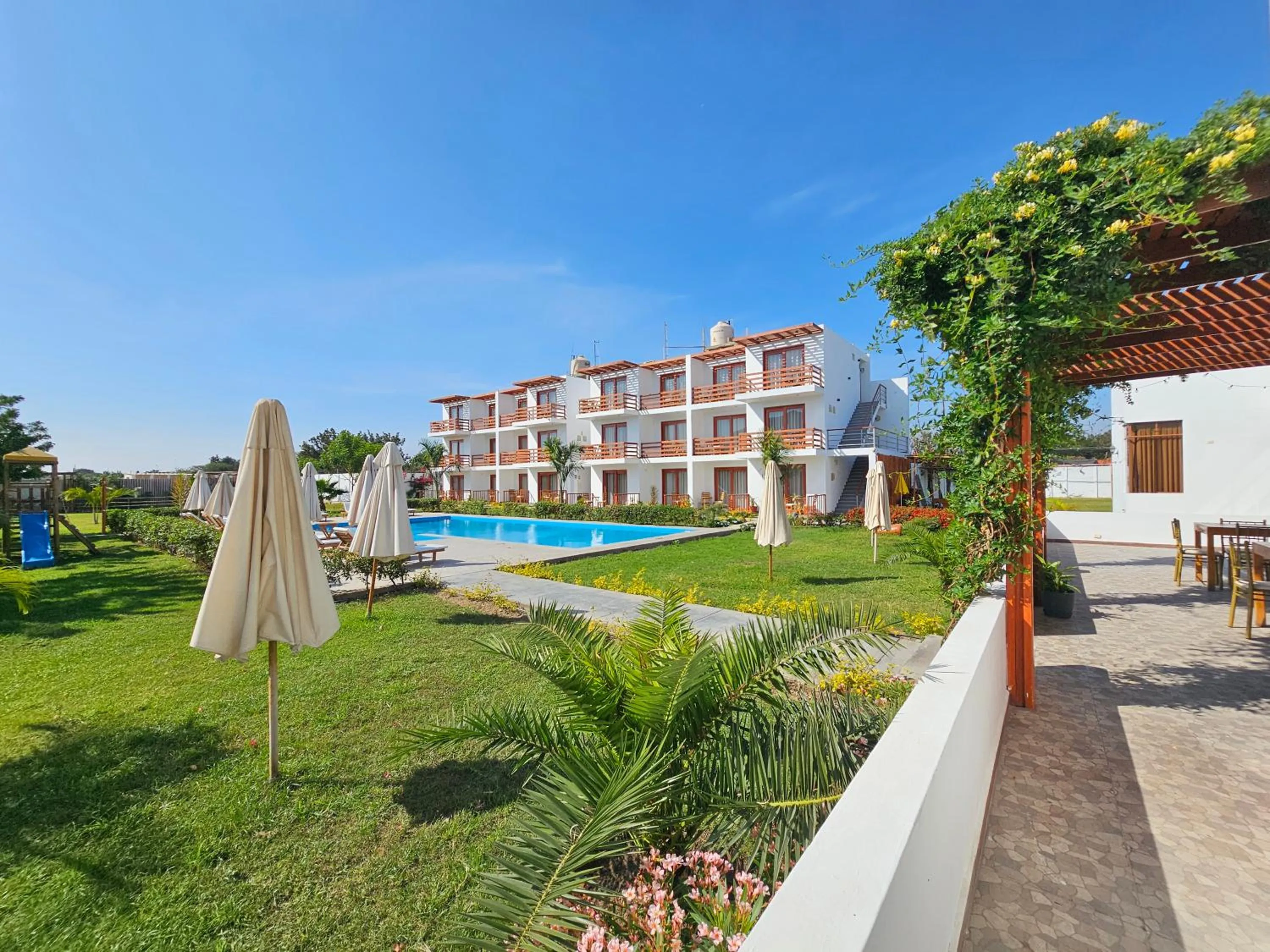 Property building in Hotel La Colina