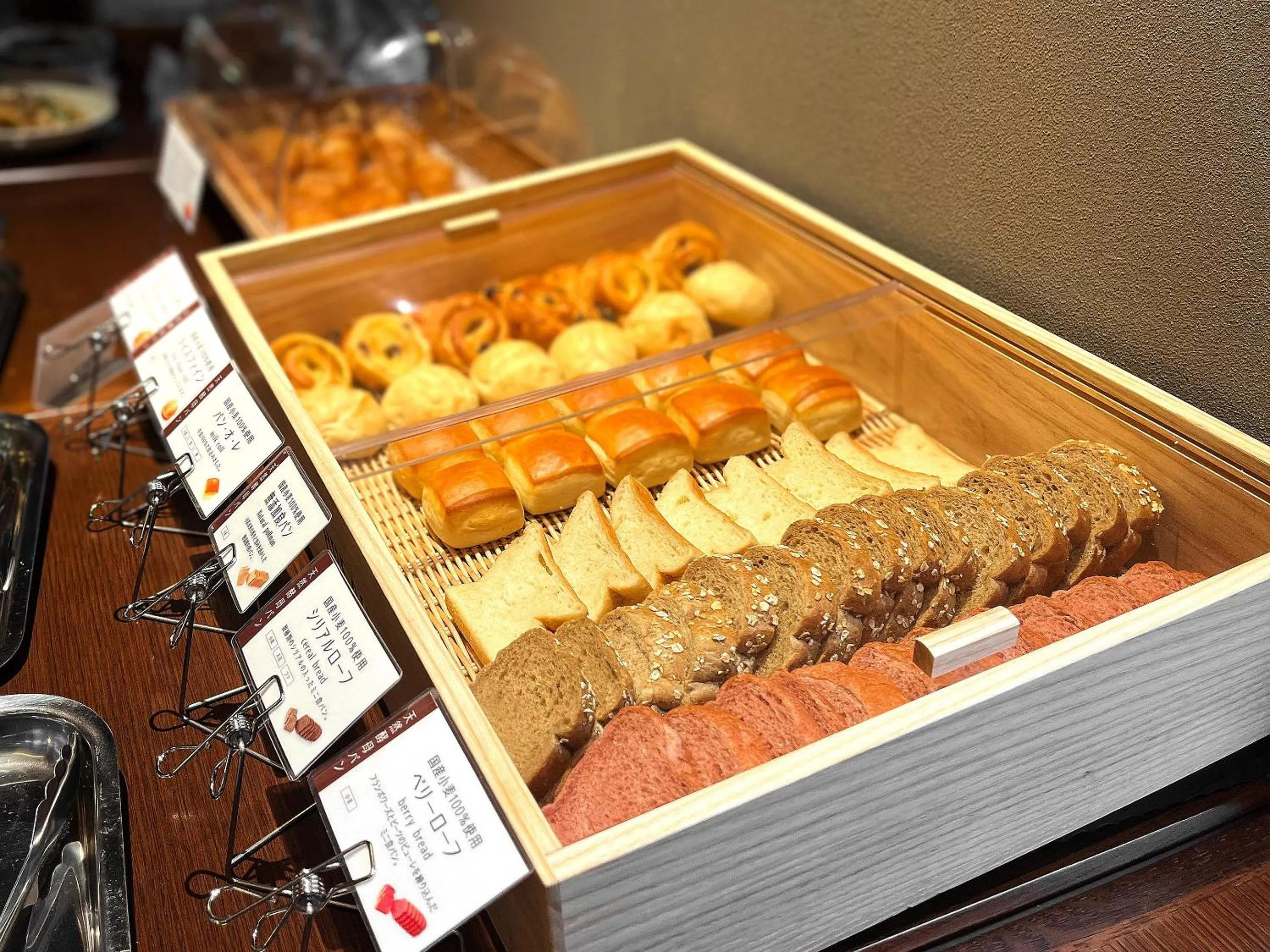 Food in Akabane Holic Hotel