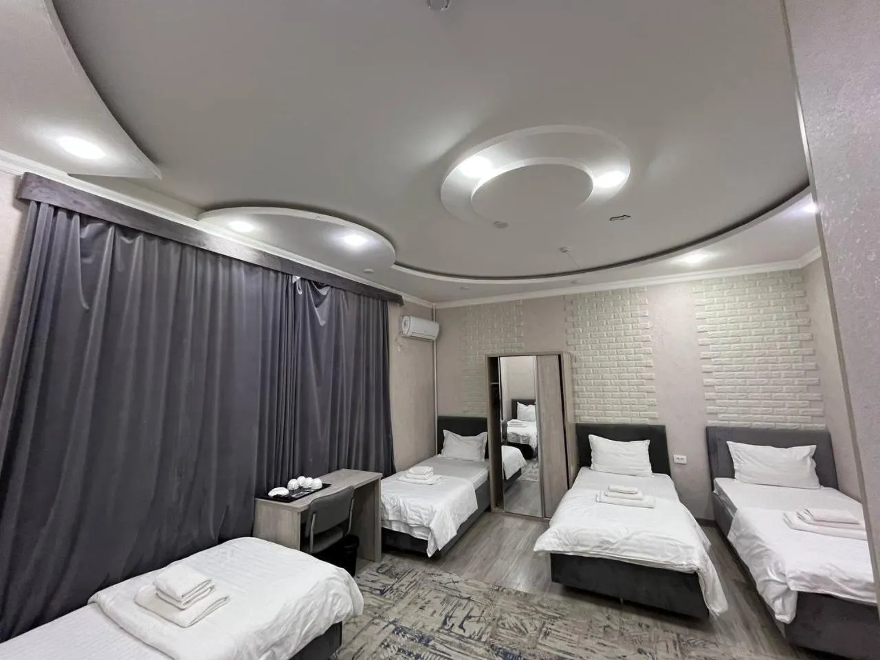 Bed in Hotel Shosh Boutique