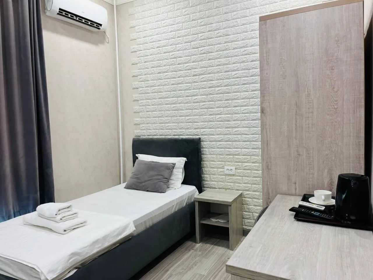 Bed in Hotel Shosh Boutique