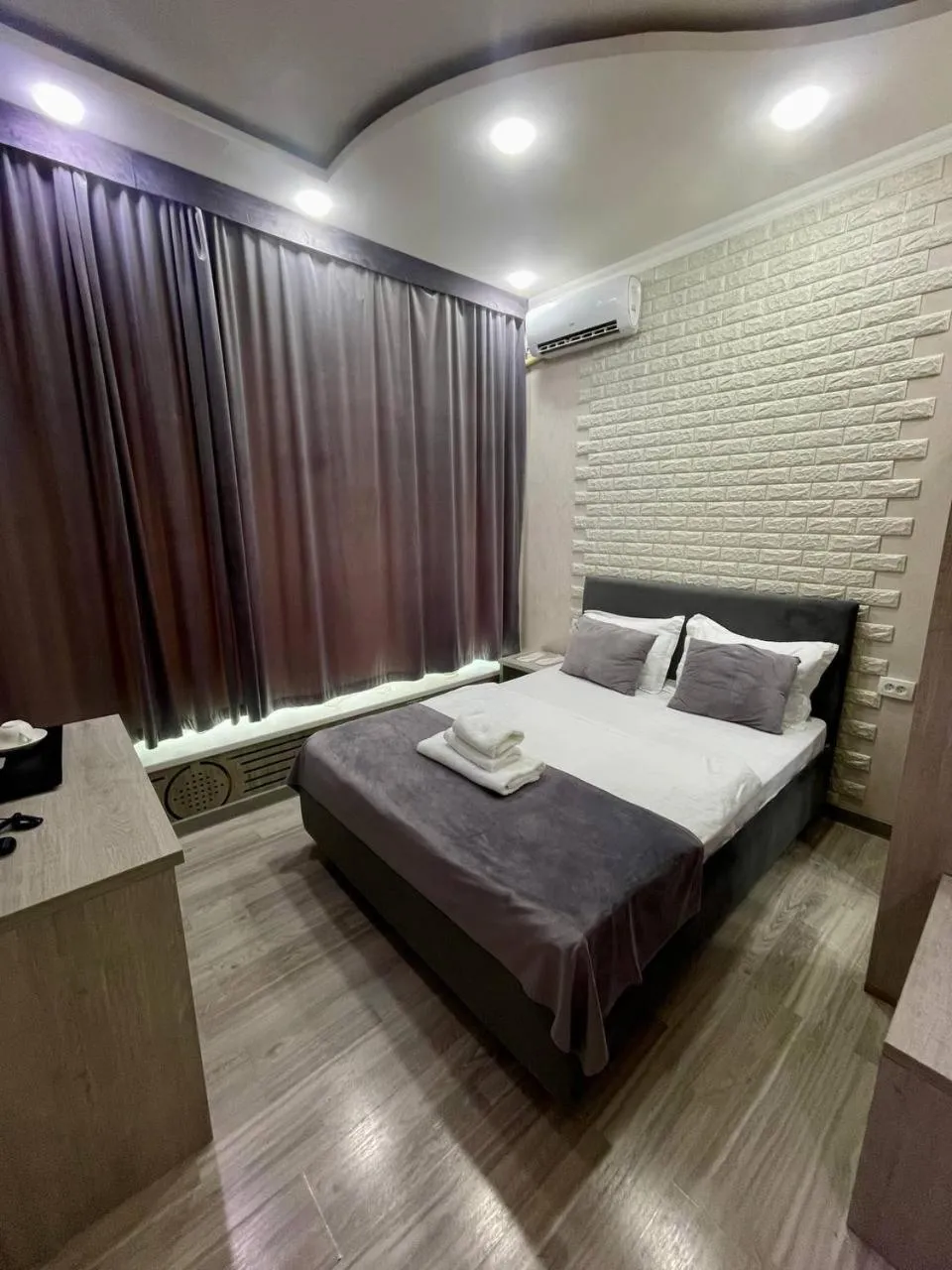 Bed in Hotel Shosh Boutique