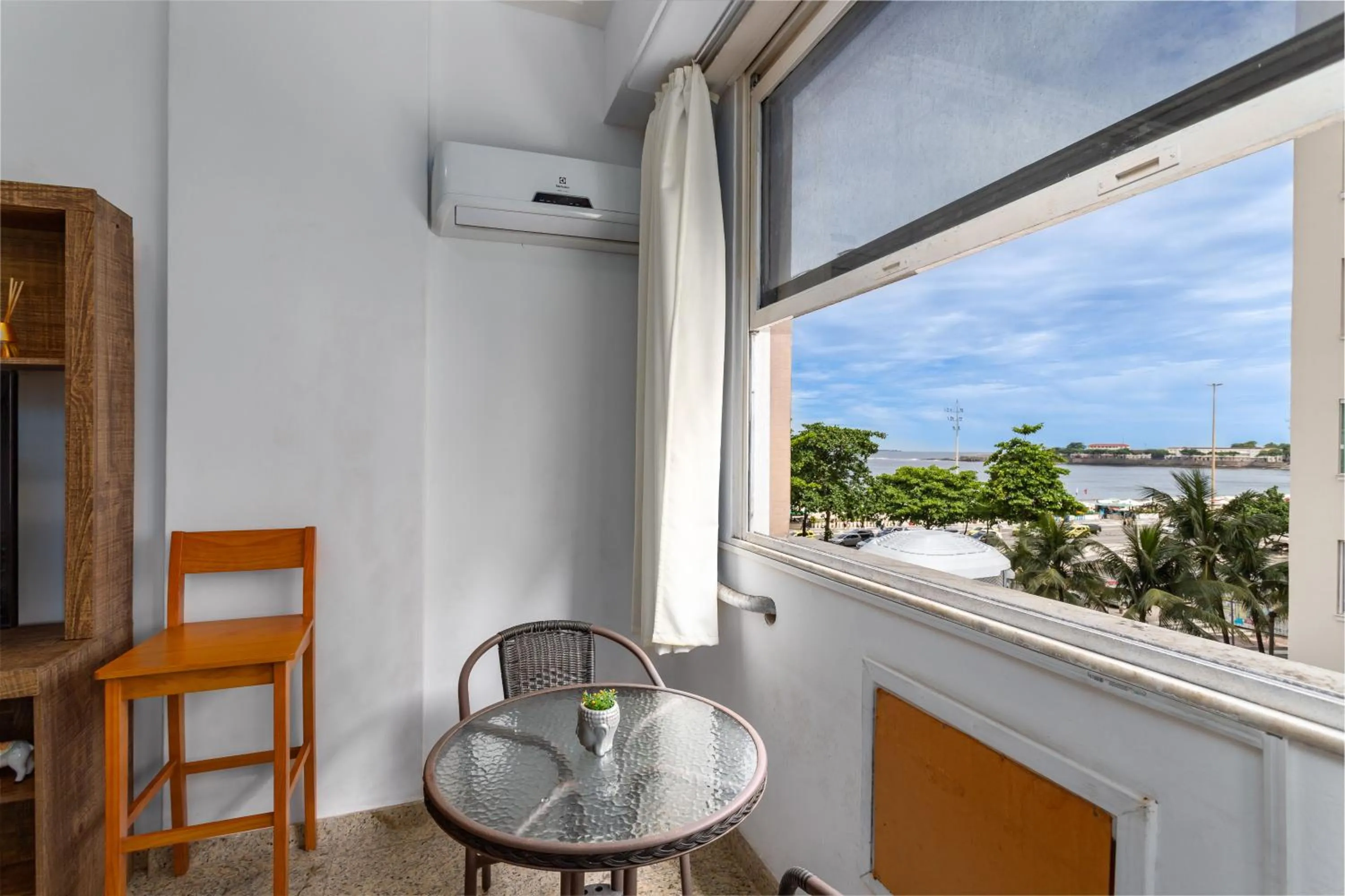 Balcony/Terrace in Atlântica Vista Mar com Charme