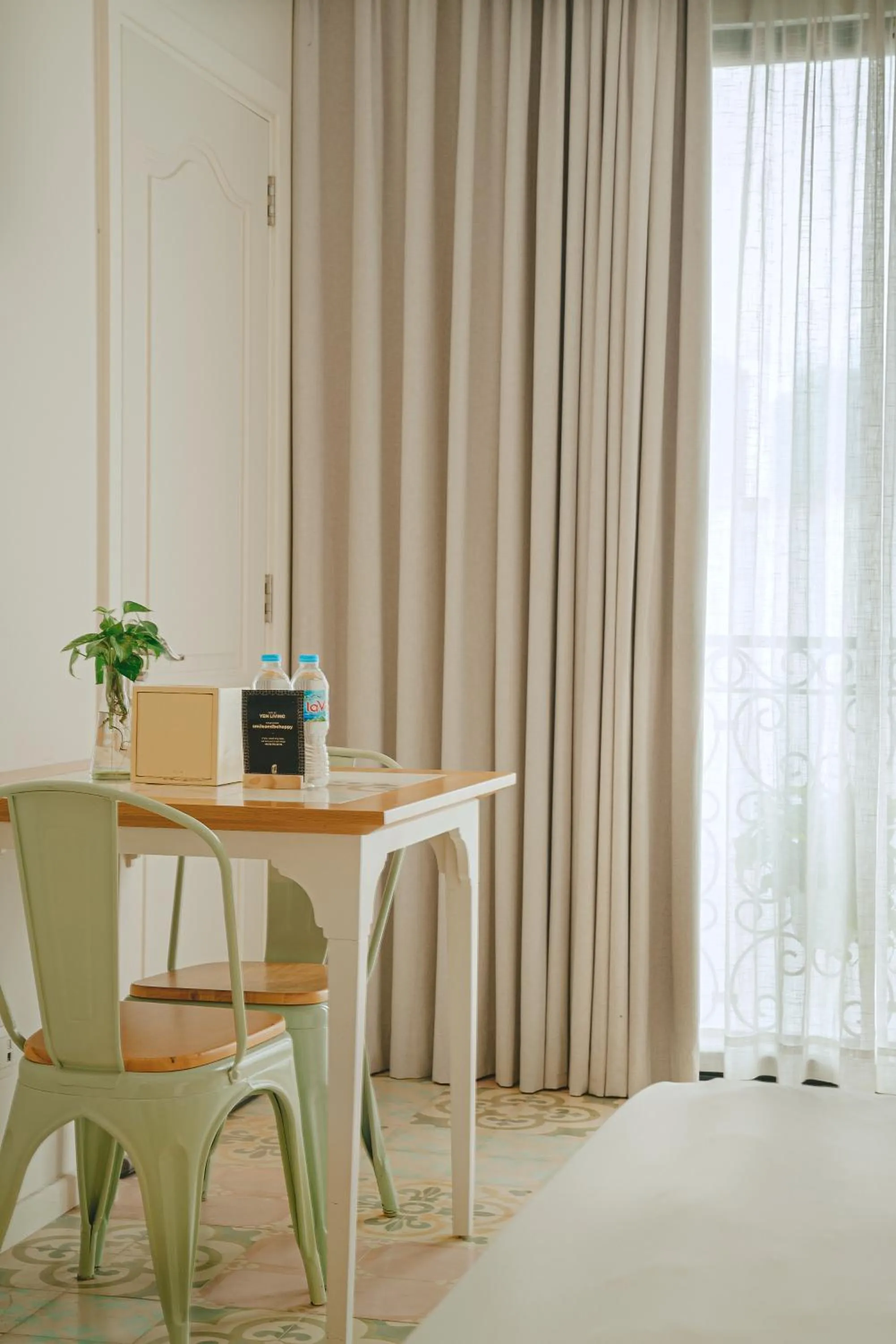 YÊN LIVING BÌNH THẠNH