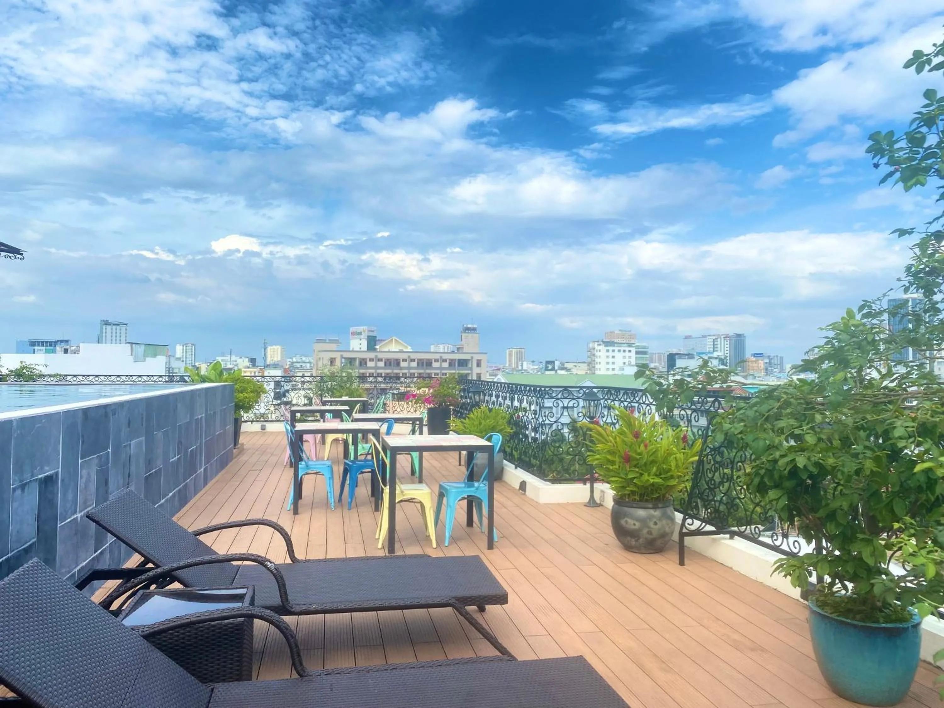 Swimming pool in YÊN LIVING BÌNH THẠNH