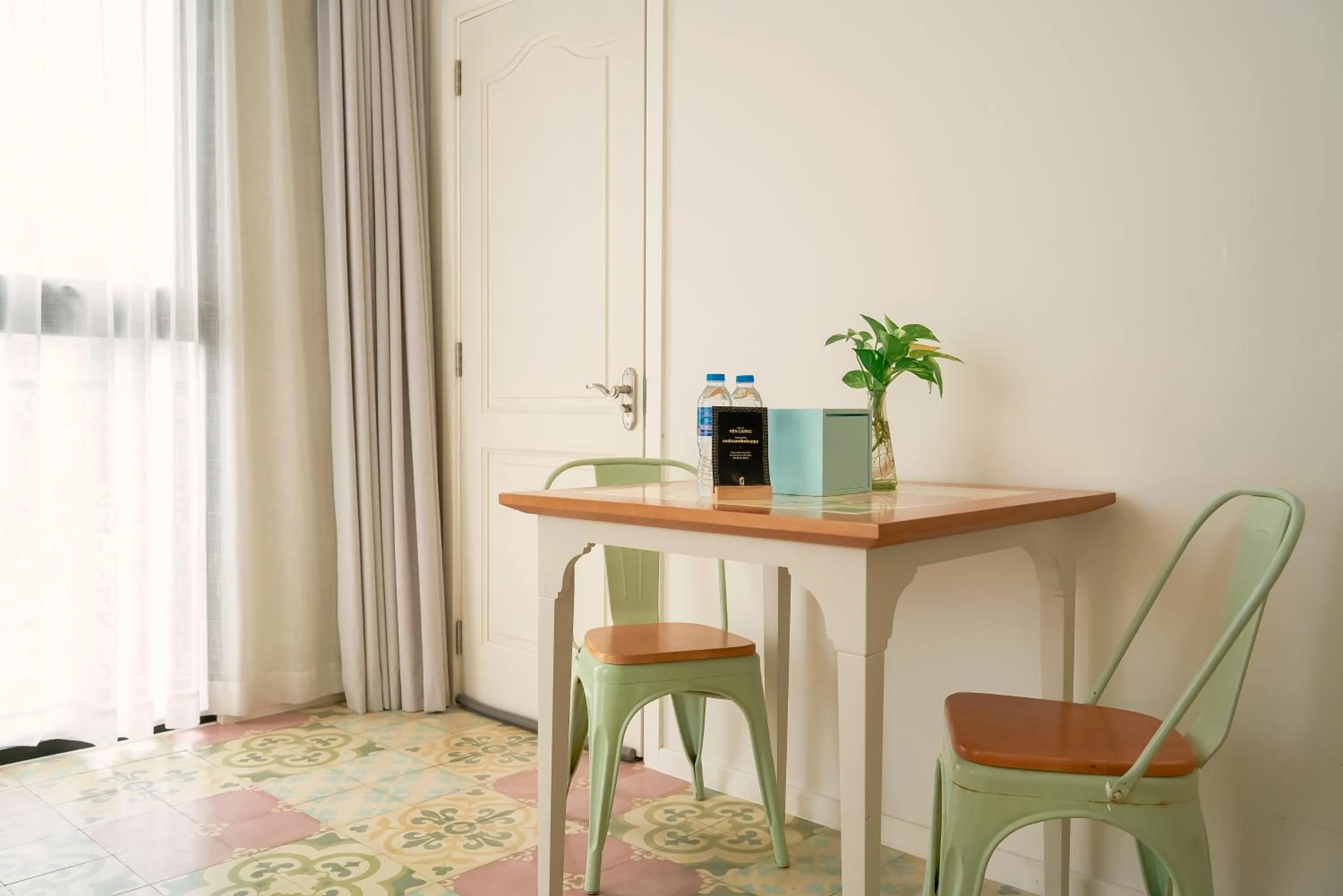 YÊN LIVING BÌNH THẠNH