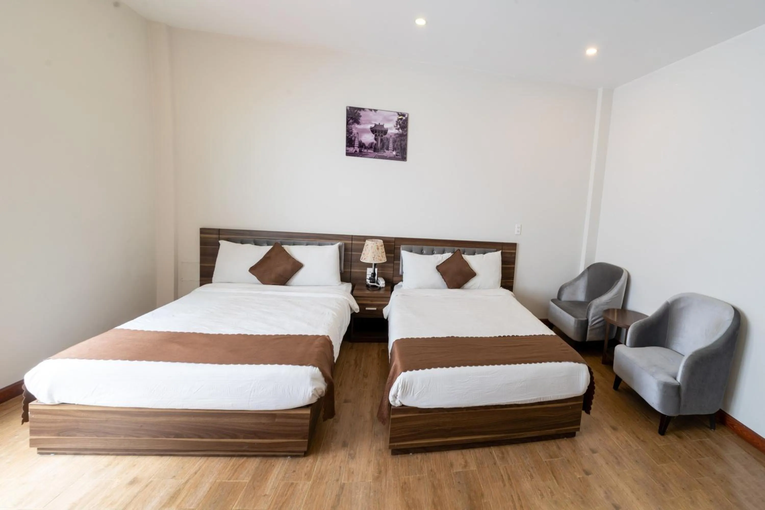 Bedroom, Bed in Mai Khanh Hotel