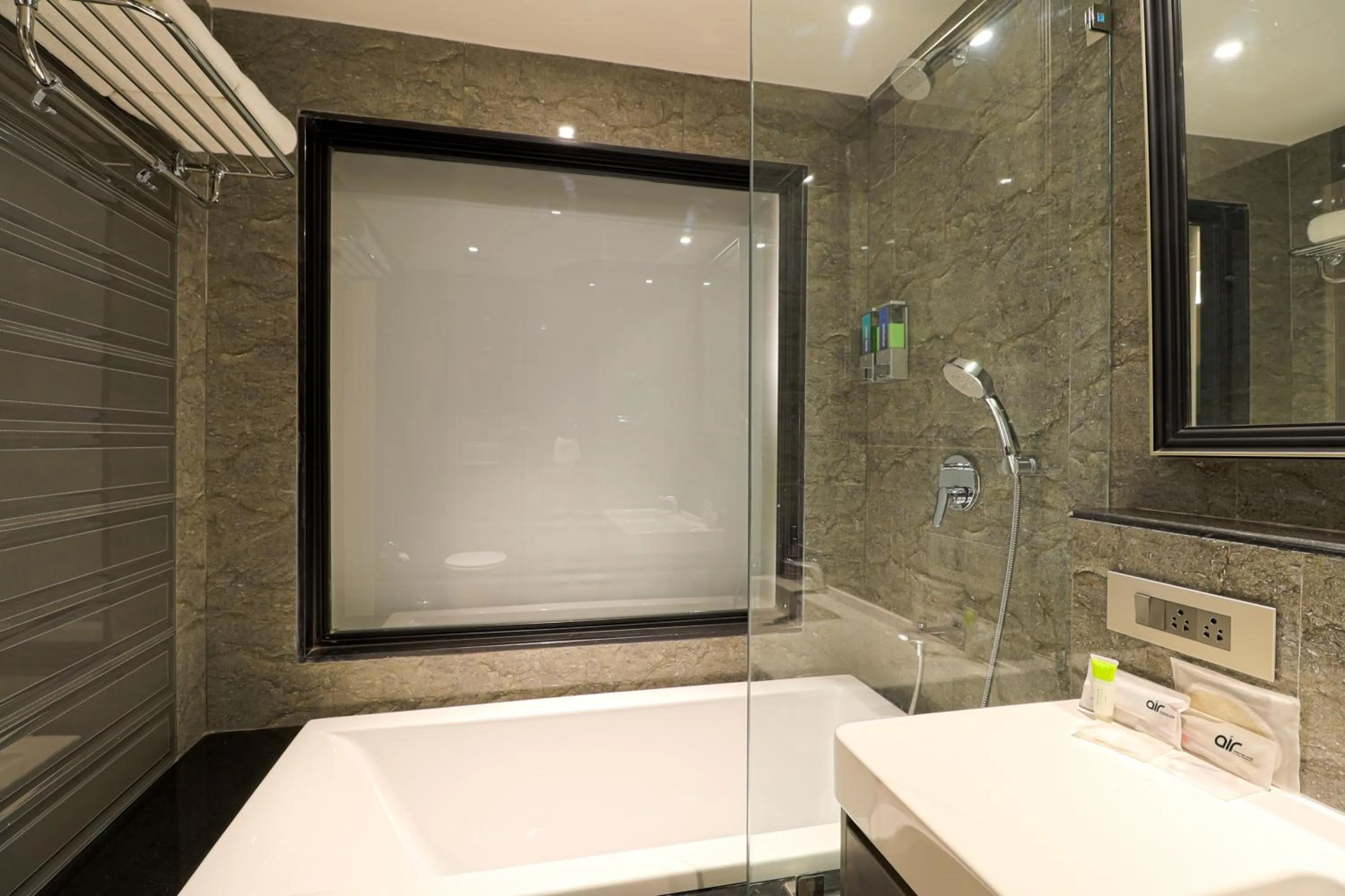 Bathroom in AIR by Ahuja Residences