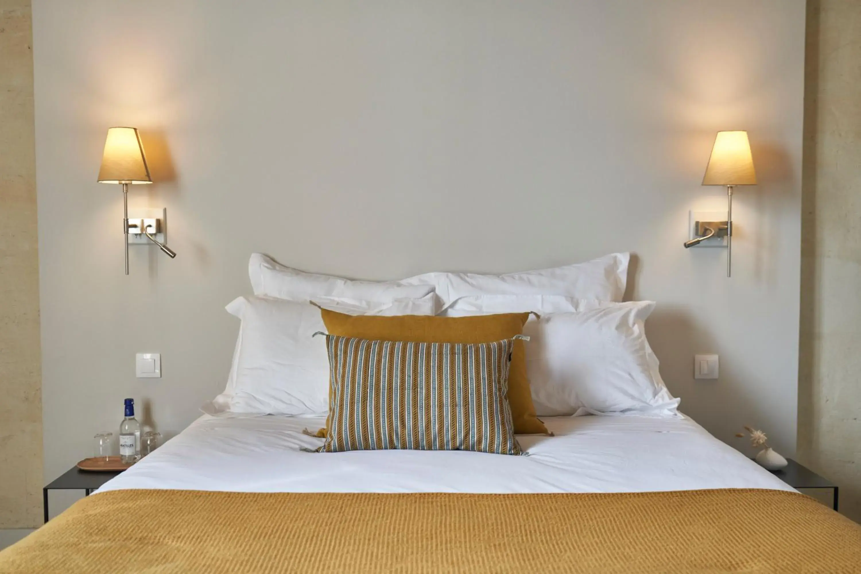 Double Room with Balcony in Château Bonalgue - Pomerol Double Room with Balcony in Château Bonalgue - Pomerol