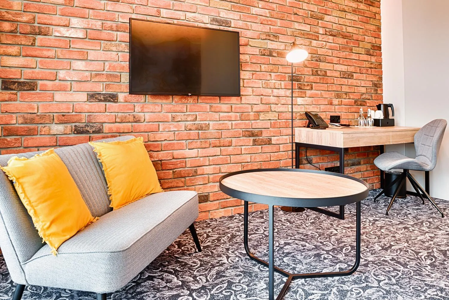 TV and multimedia in Hotel The Loom