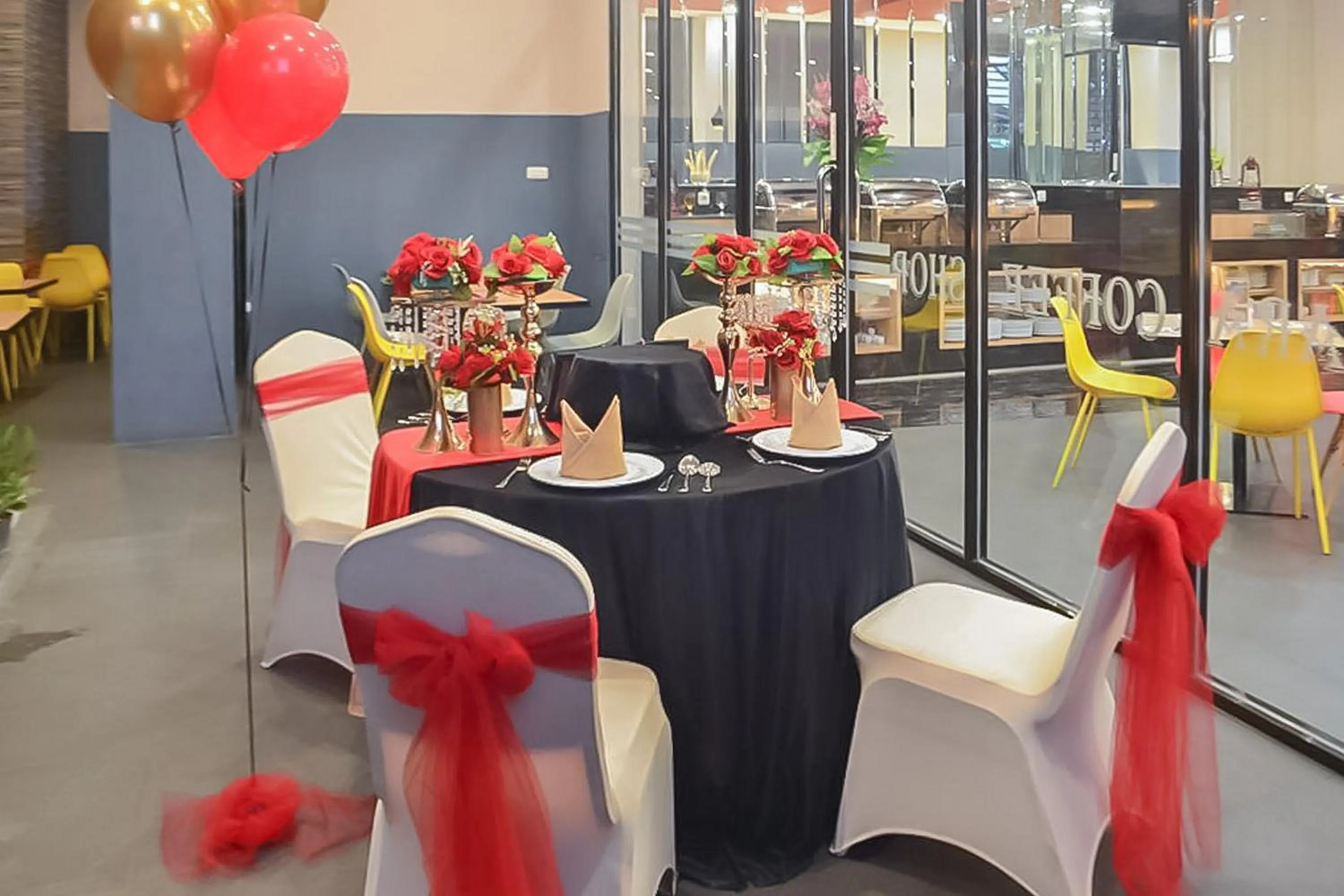 Restaurant/places to eat in Hotel Mutiara Padang Sidimpuan Mitra RedDoorz