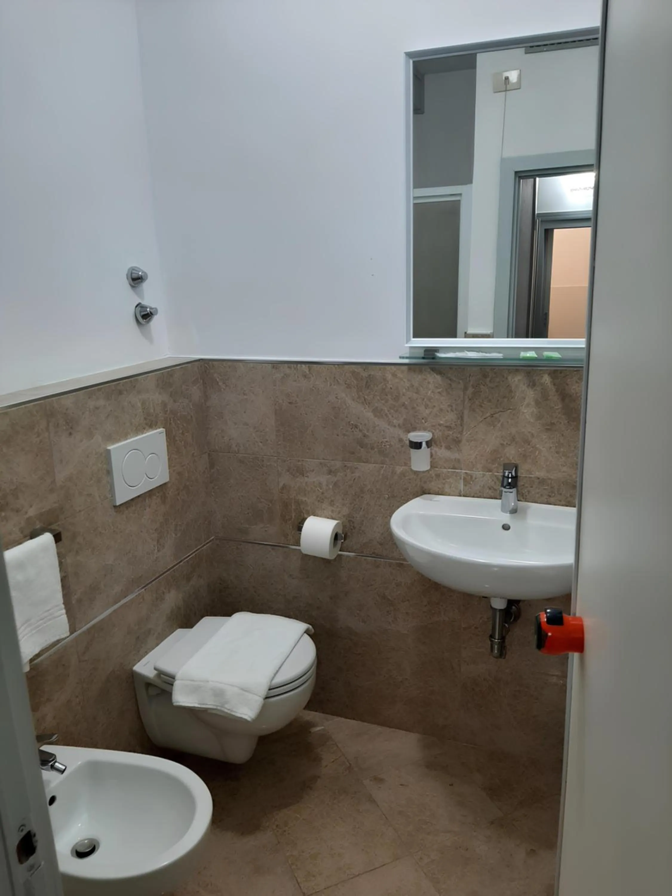 Toilet in Residence Marina di Cecina