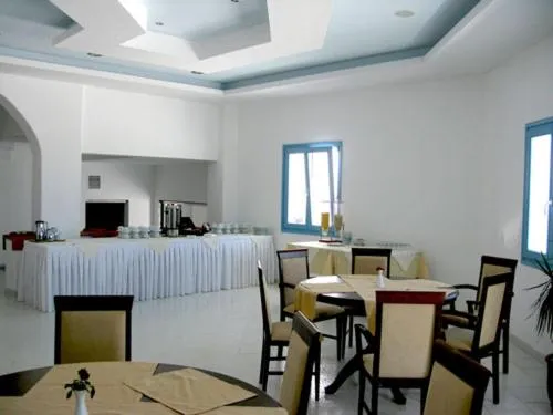 Captain's Rocks Hotel