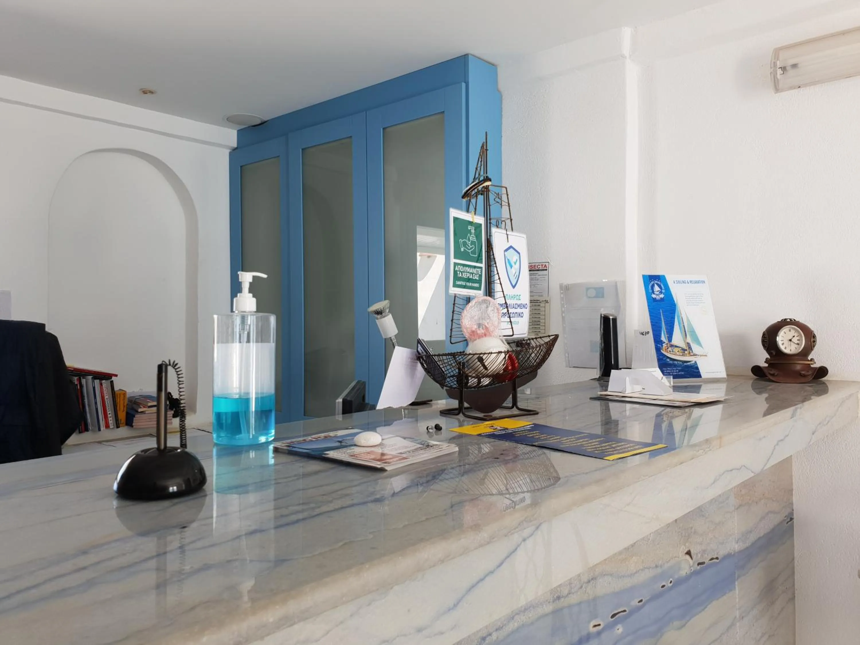 Captain's Rocks Hotel