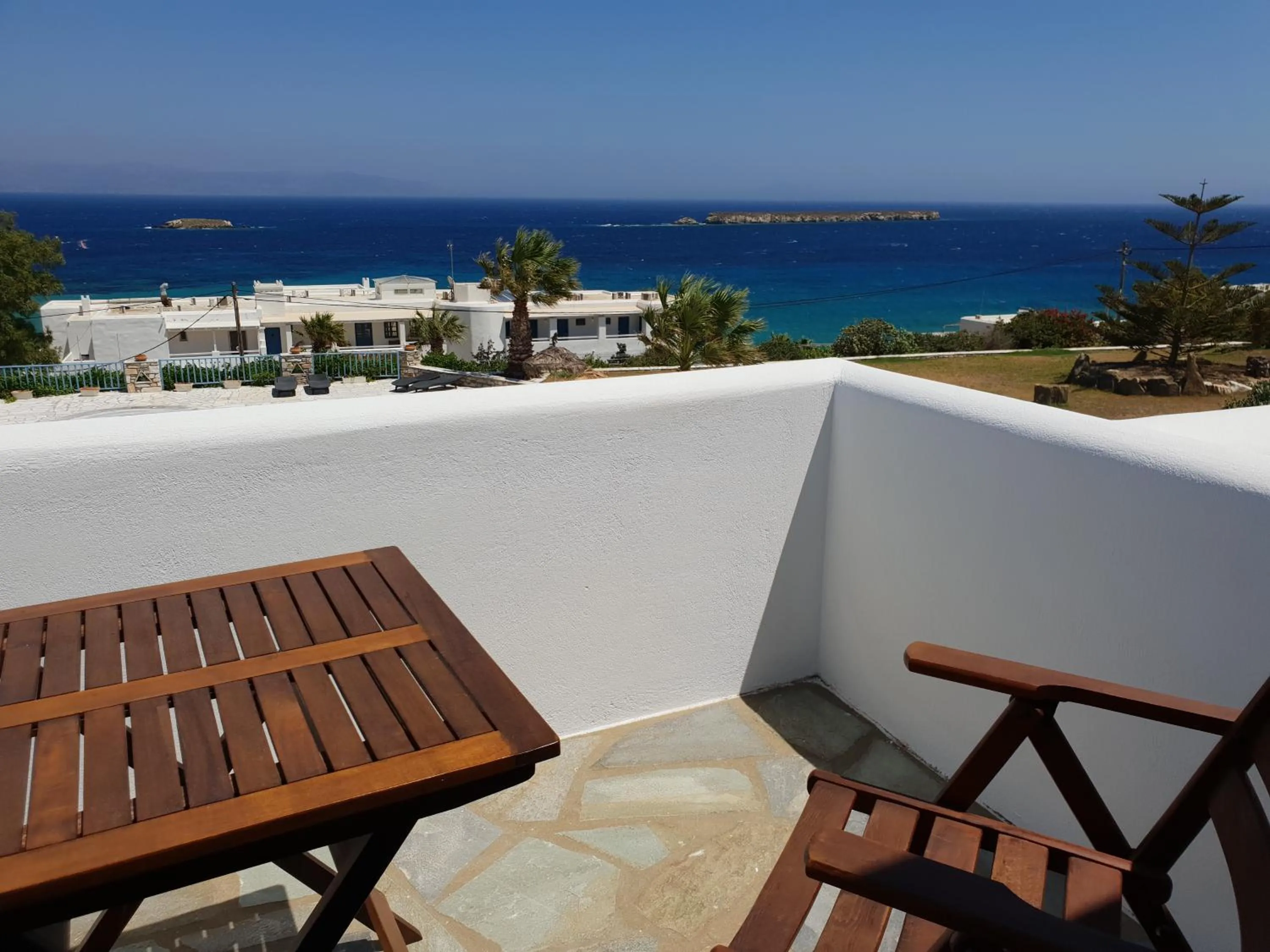 Captain's Rocks Hotel