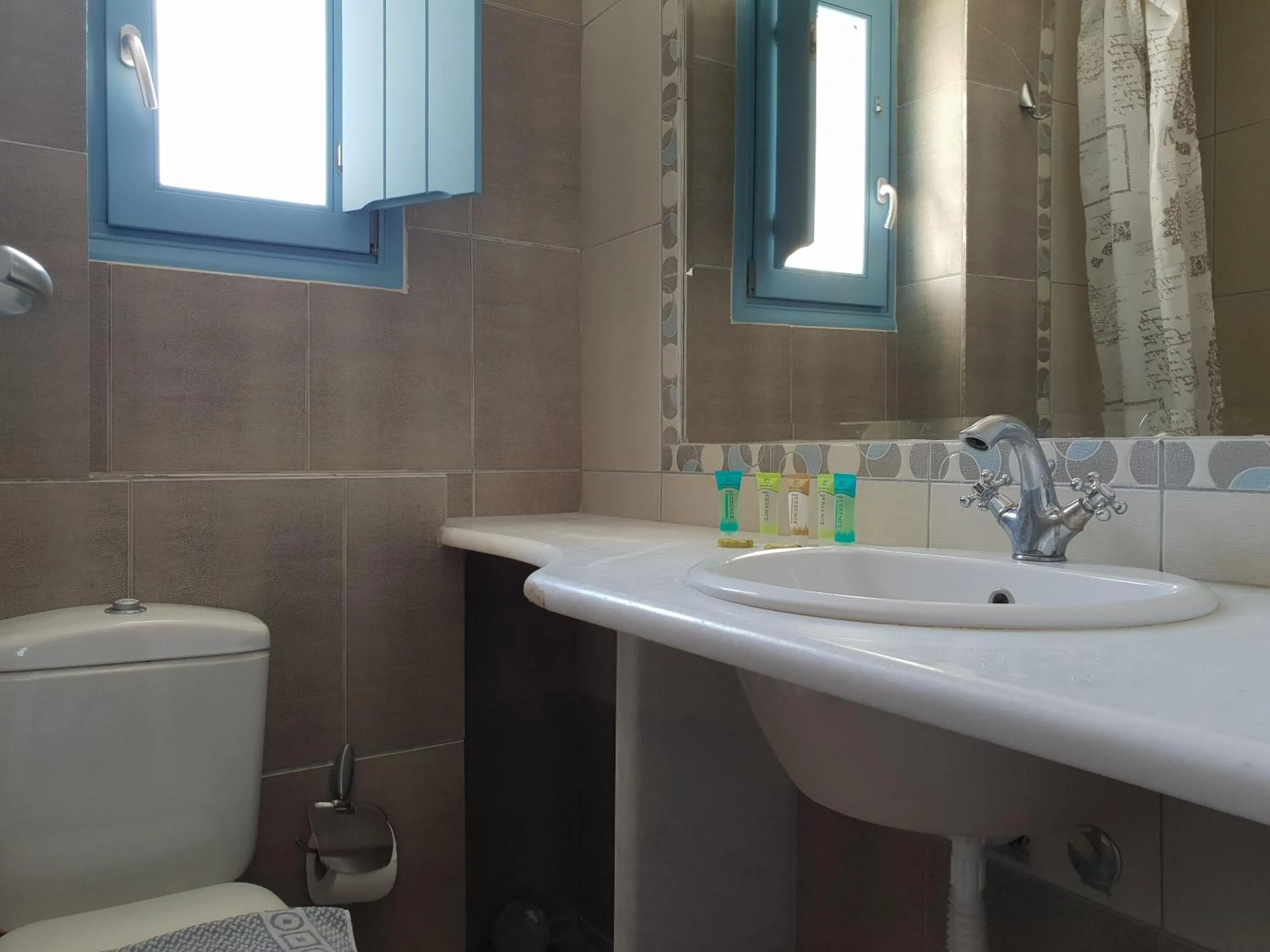 Captain's Rocks Hotel