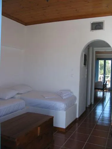 Captain's Rocks Hotel