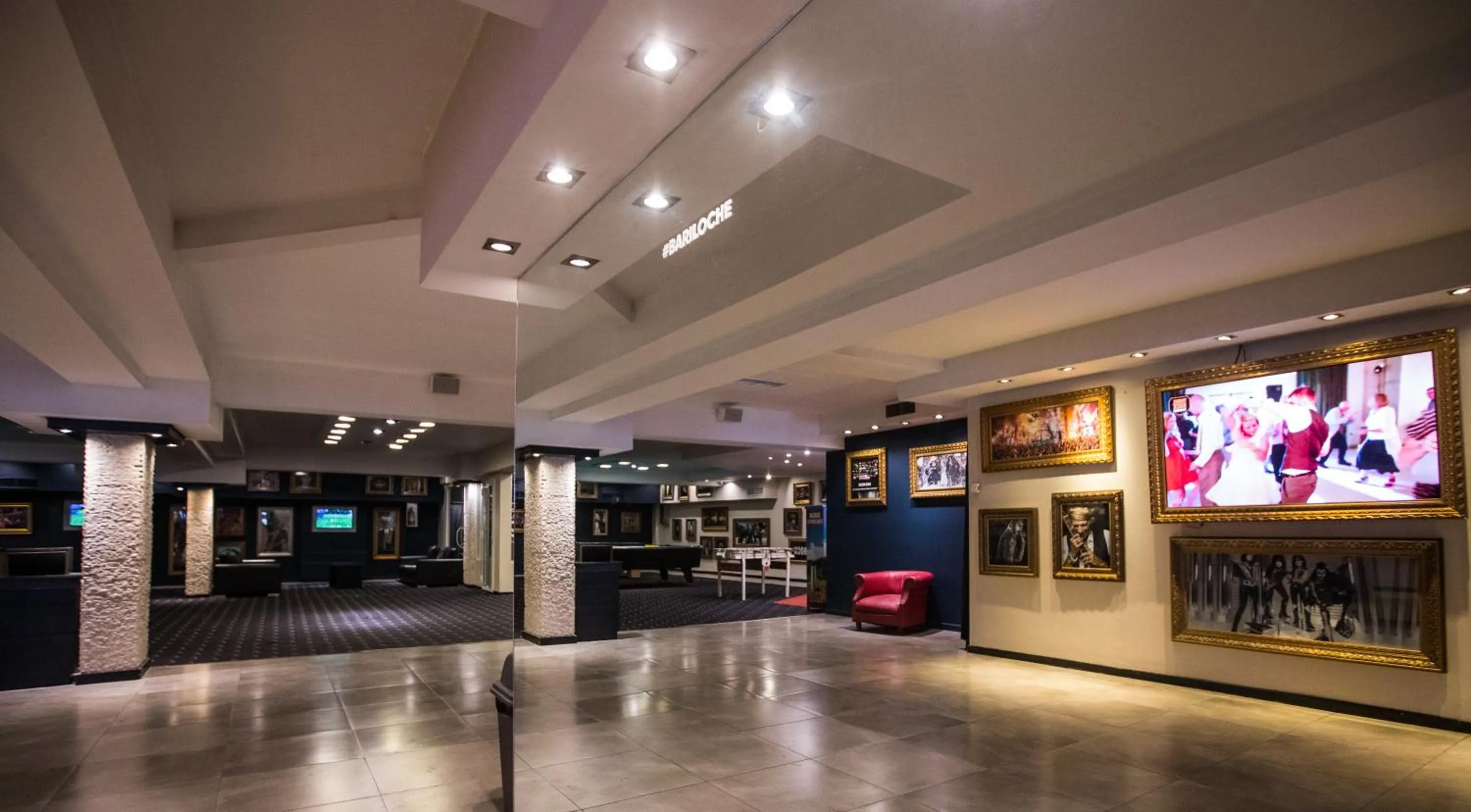 Lobby or reception in Hotel Bariloche Suites