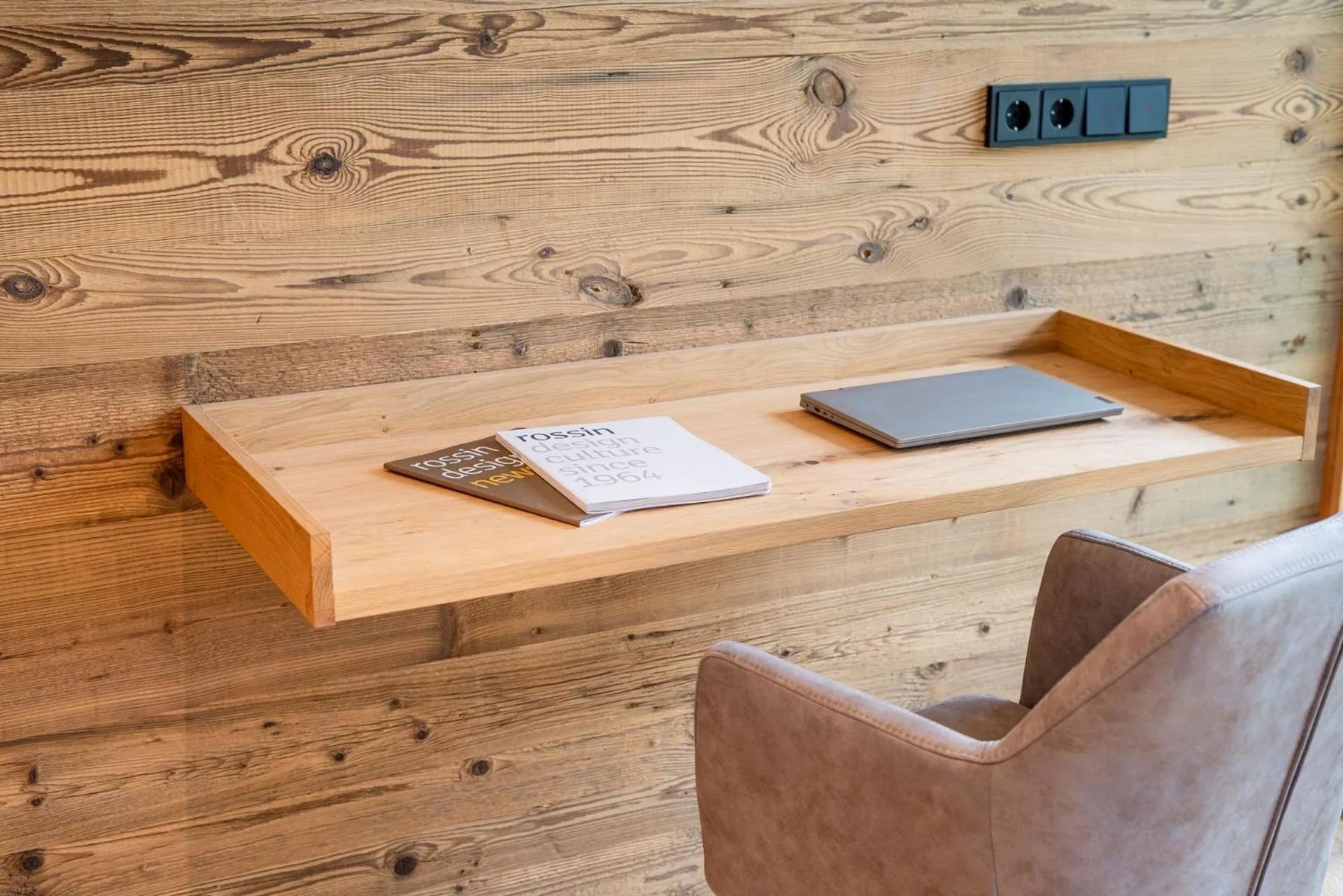 Seating area in Hotel Bergflair