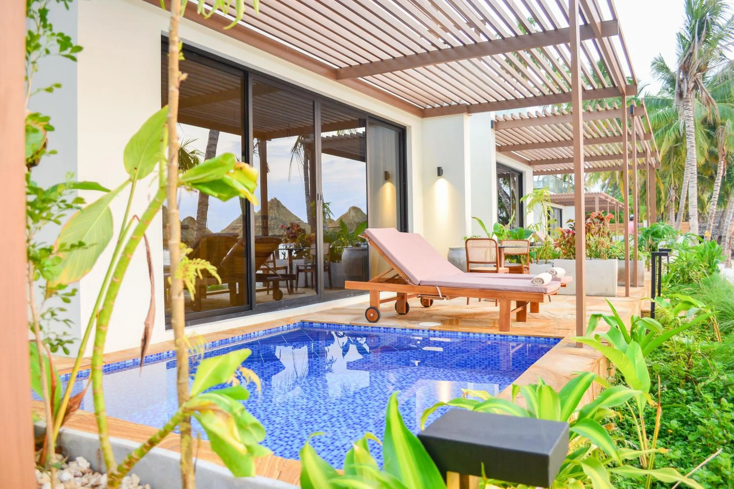 Swimming pool in TOA Hotel & Spa Zanzibar