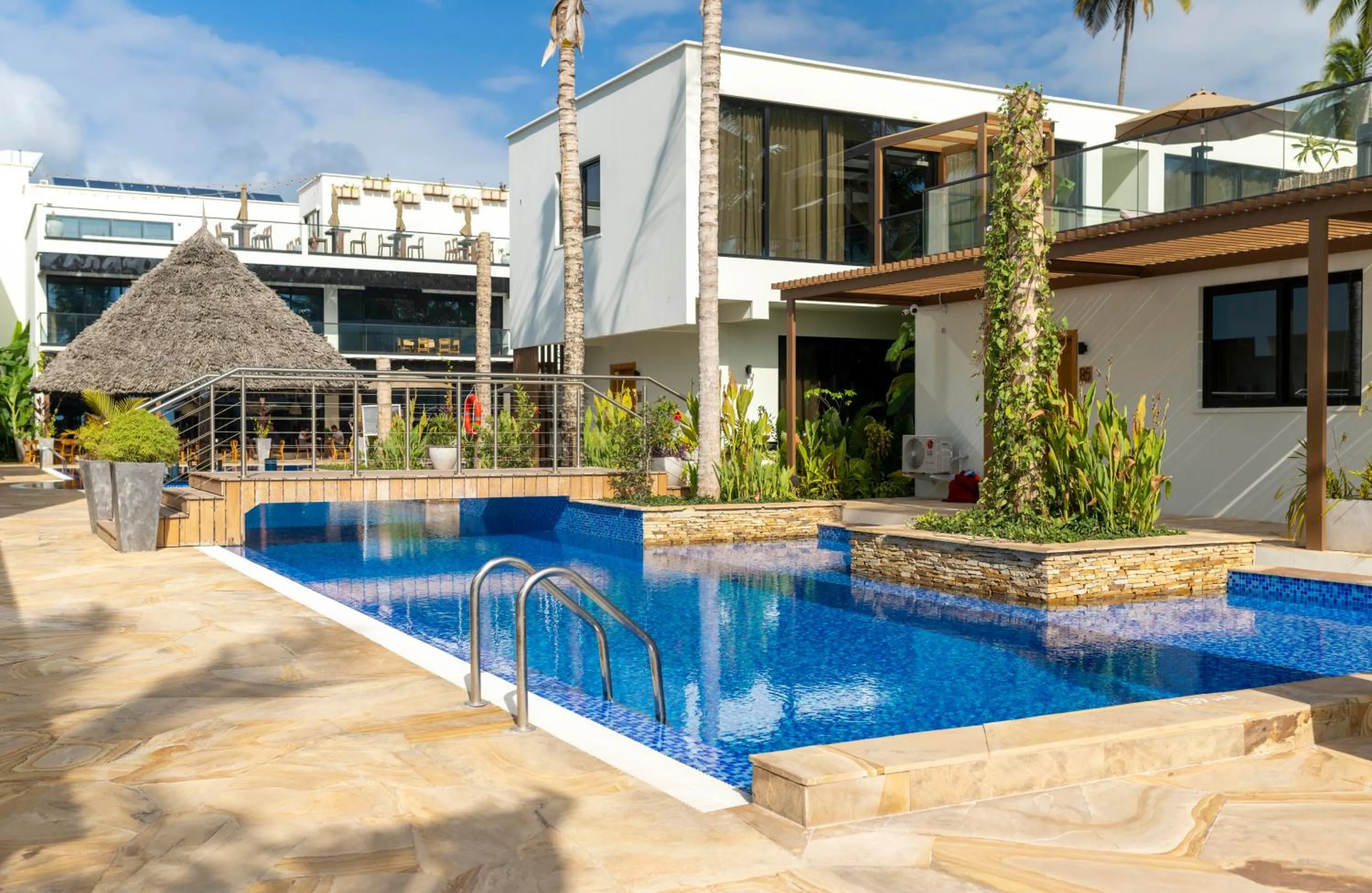 Swimming pool in TOA Hotel & Spa Zanzibar