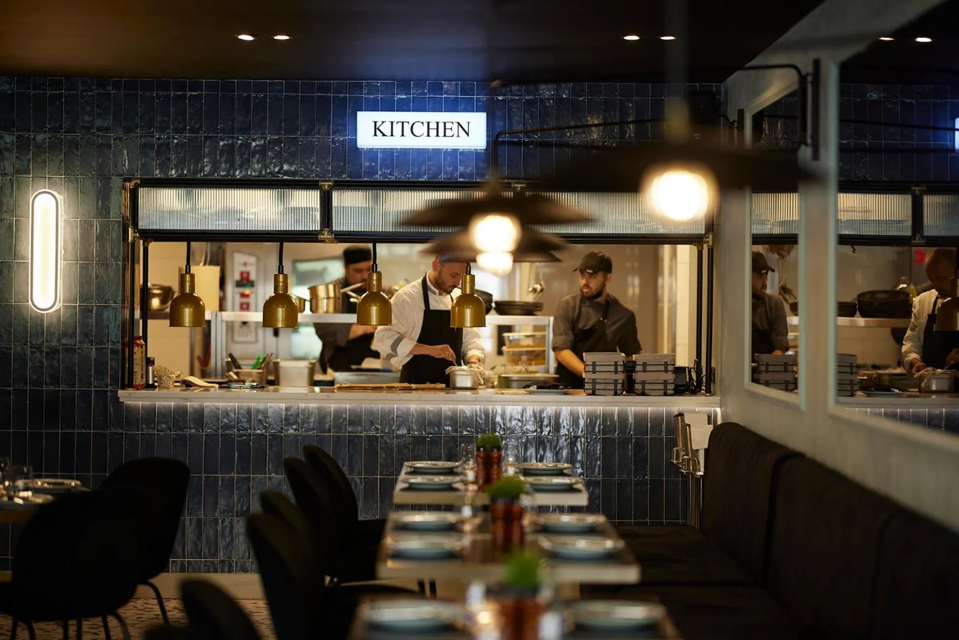 Restaurant/places to eat in The Port Square Hotel