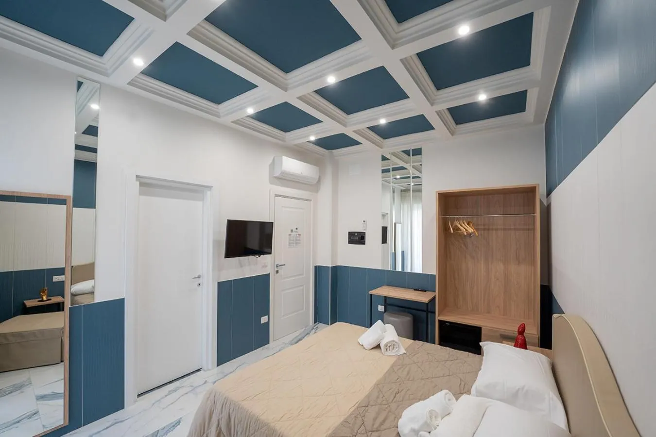 Bed in P.C. Boutique Medina H. Napoli Centro, by Clapa Group