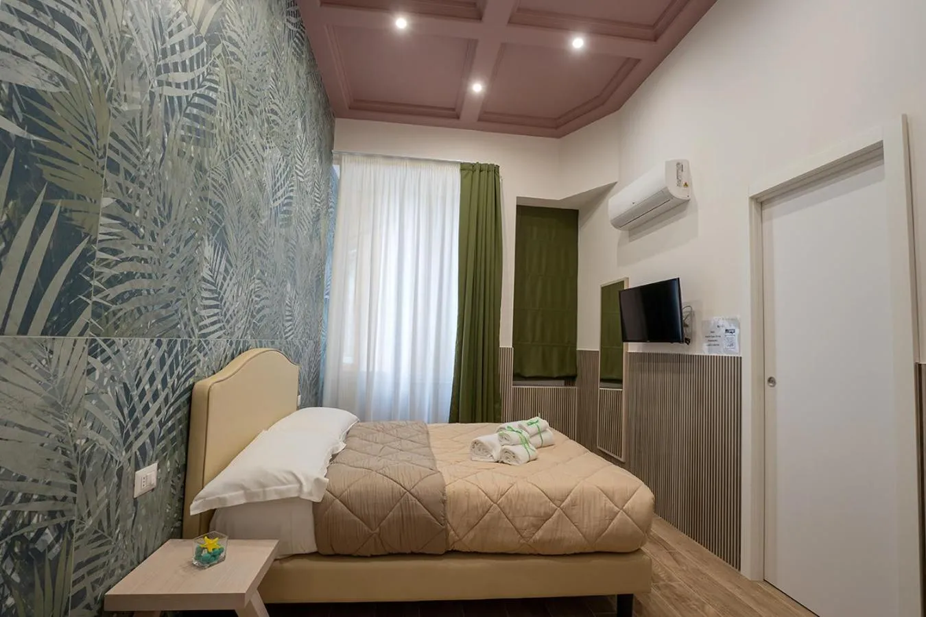 Bed in P.C. Boutique Medina H. Napoli Centro, by Clapa Group