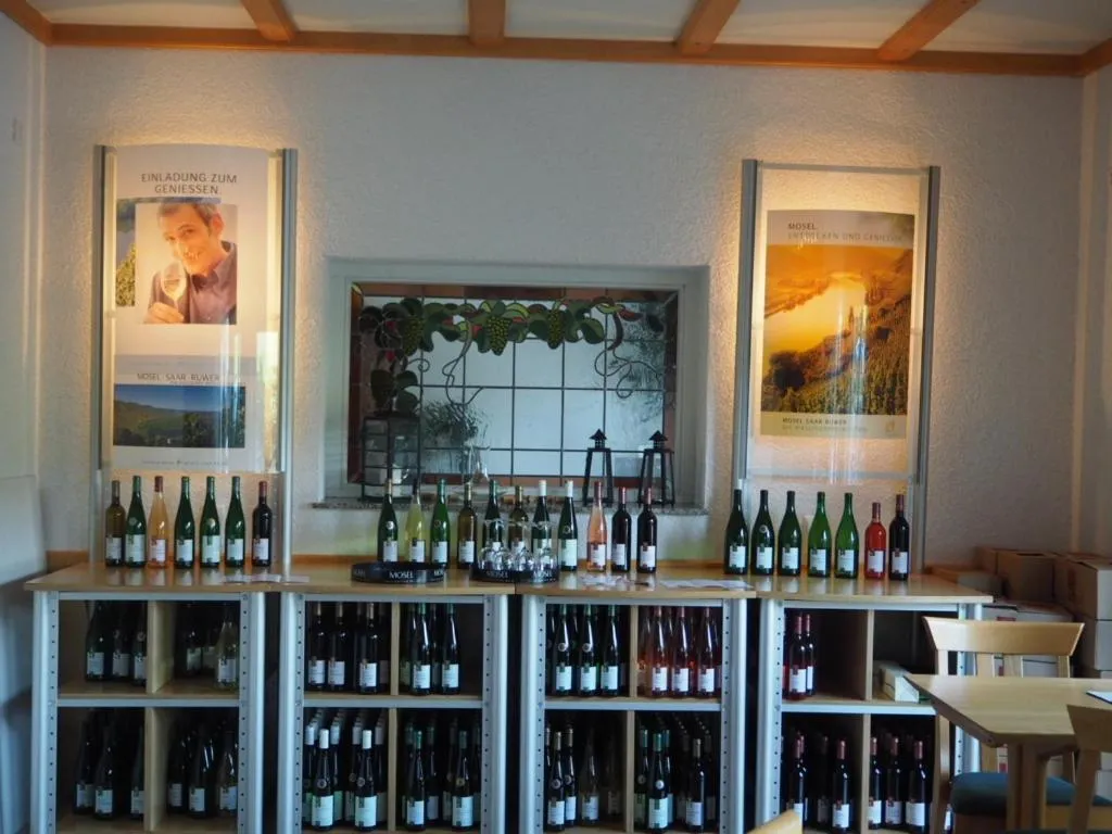 Food and drinks in Weingut & Gästehaus Andreas Erz