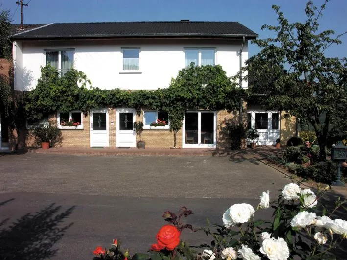 Property building in Weingut & Gästehaus Andreas Erz