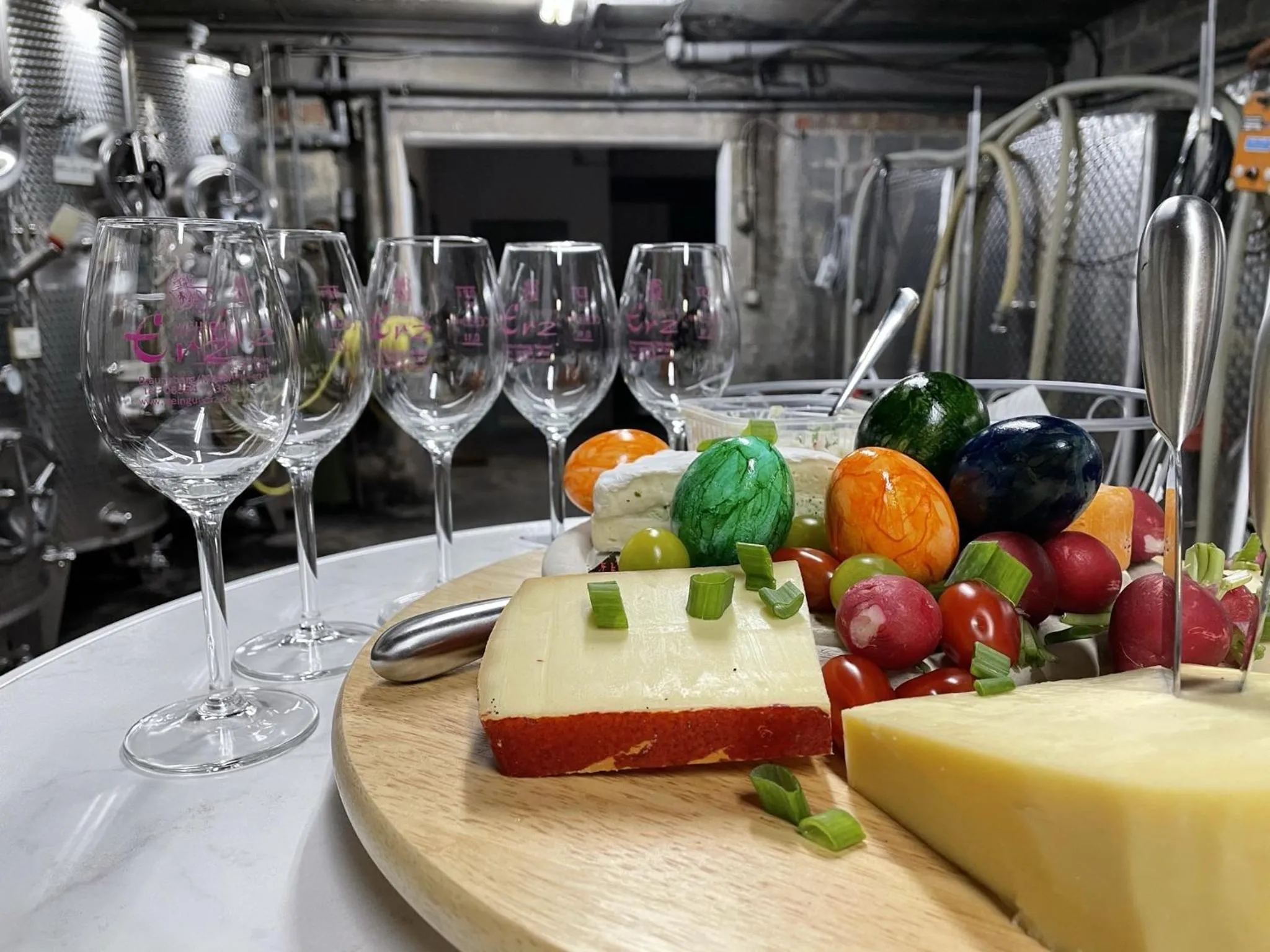 Food and drinks in Weingut & Gästehaus Andreas Erz