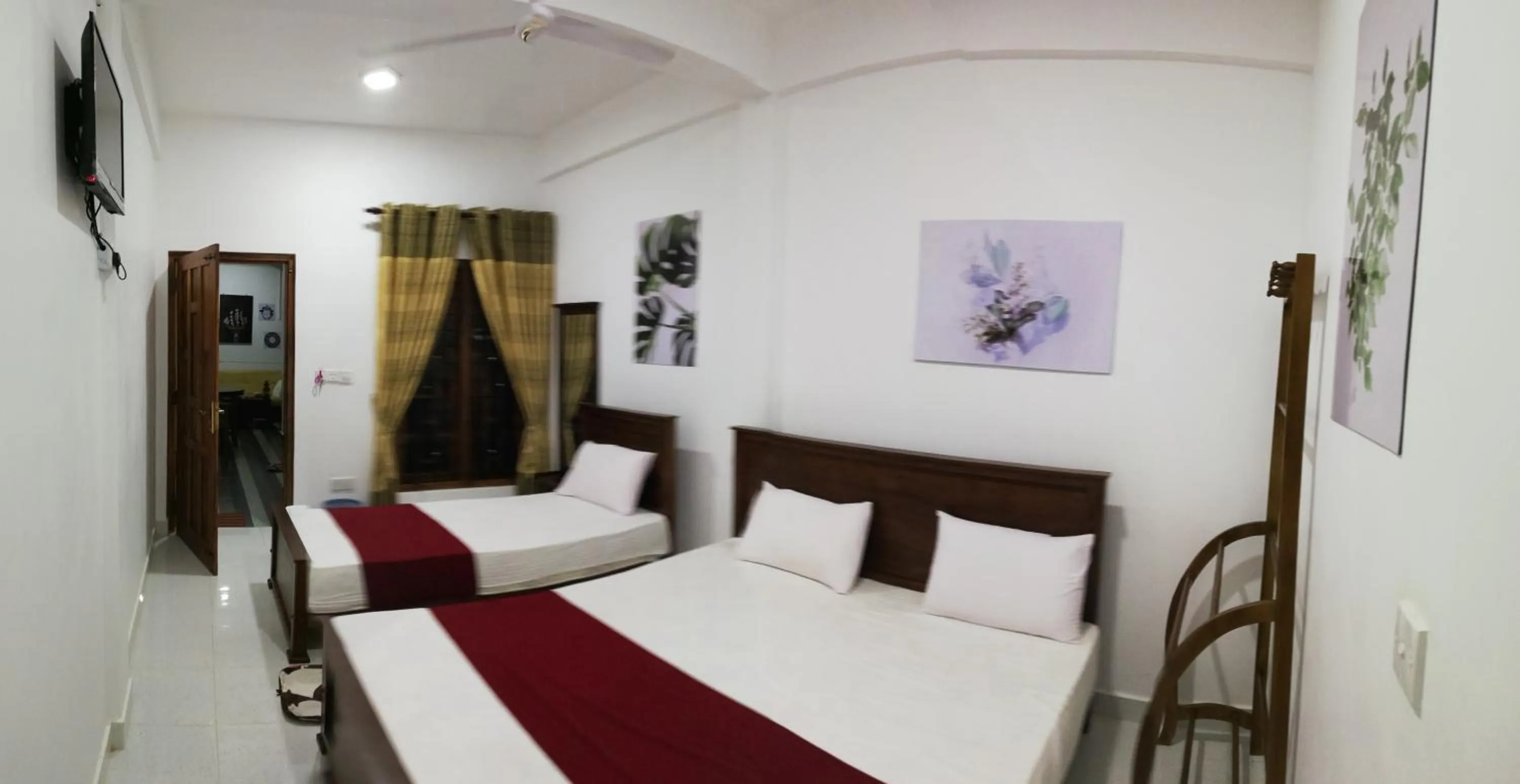 Photo of the whole room, Bed in Dive beach palace