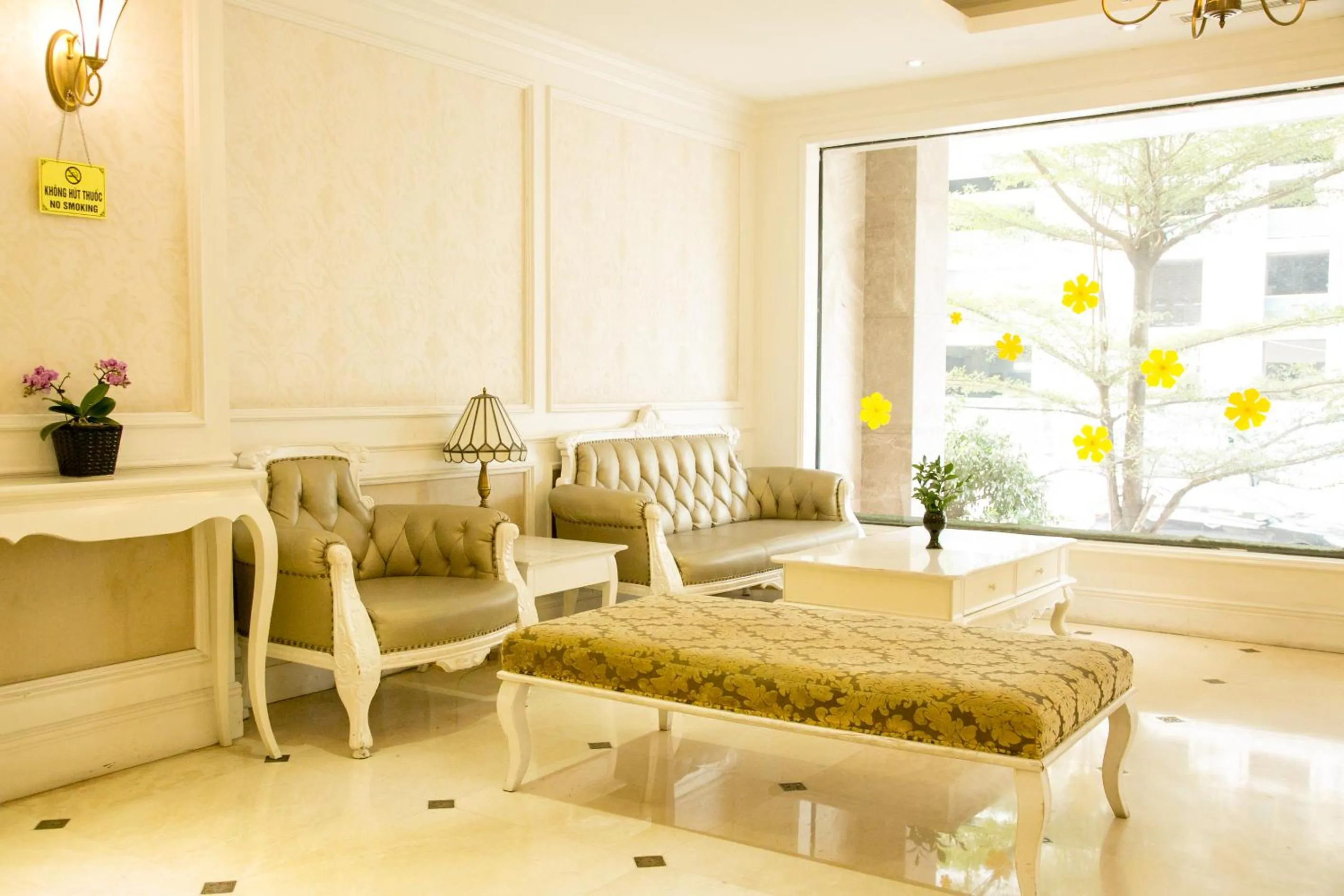 Living room in CityBay Palace Hạ Long Hotel