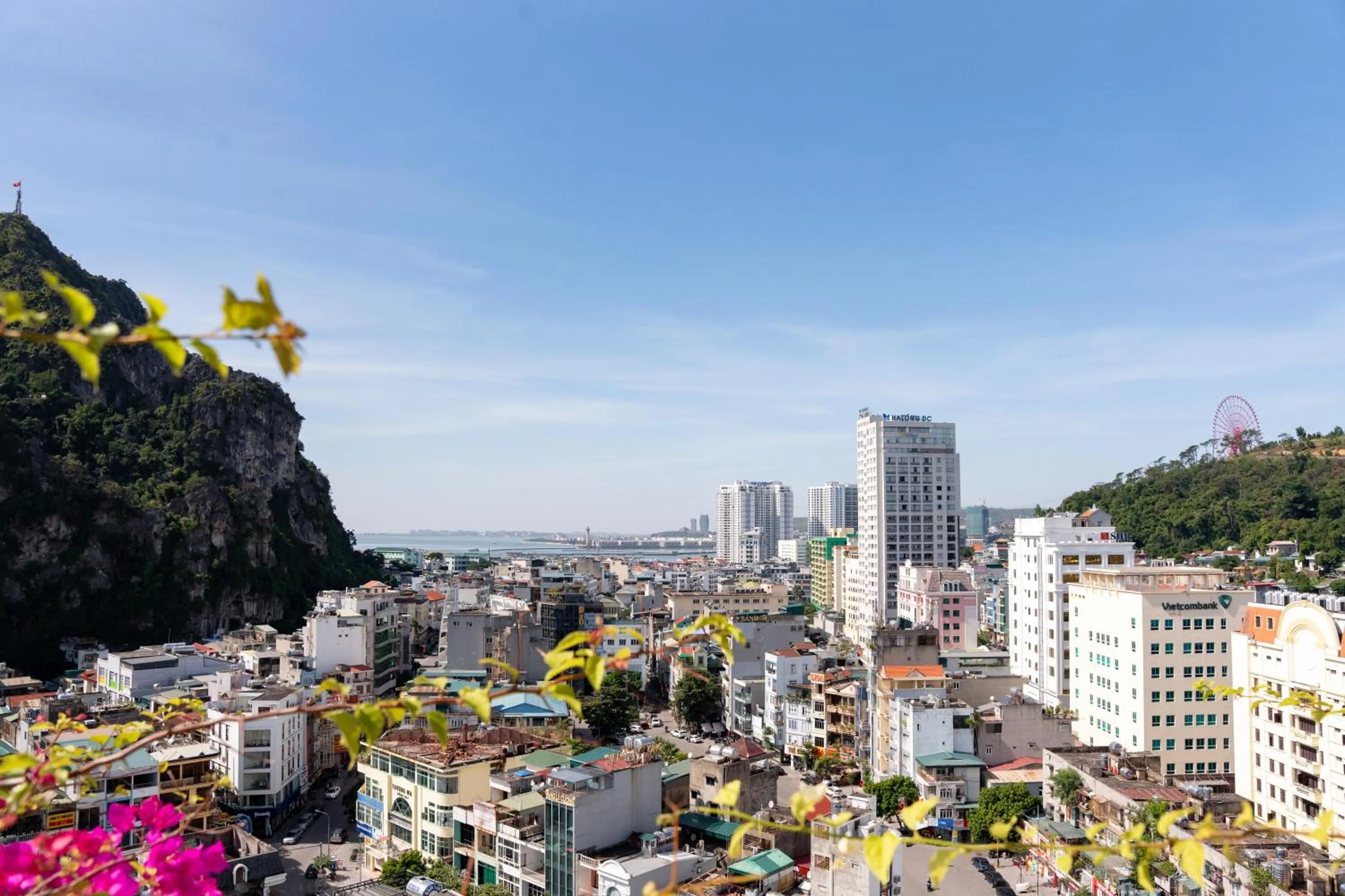 Natural landscape in CityBay Palace Hạ Long Hotel