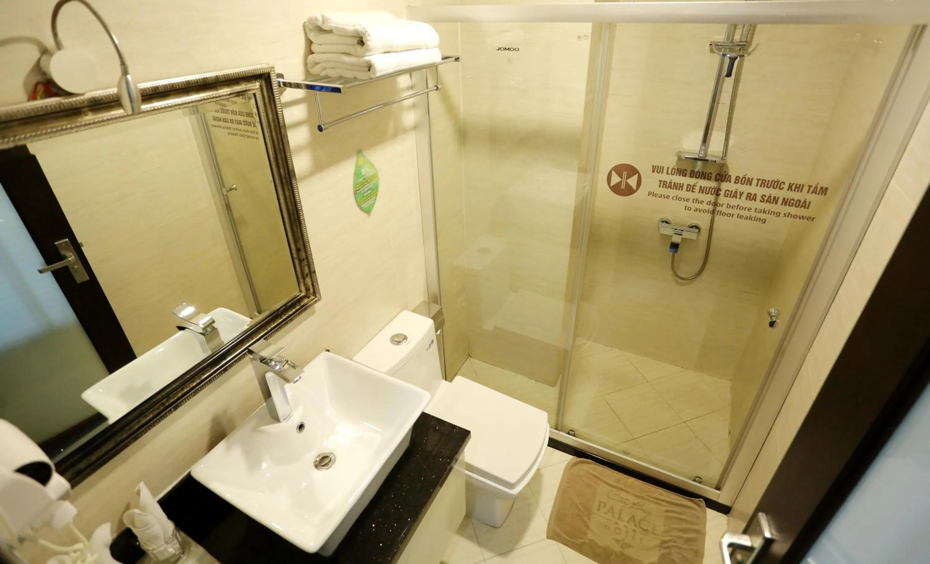 Deluxe Double or Twin Room with City View in CityBay Palace Hạ Long Hotel