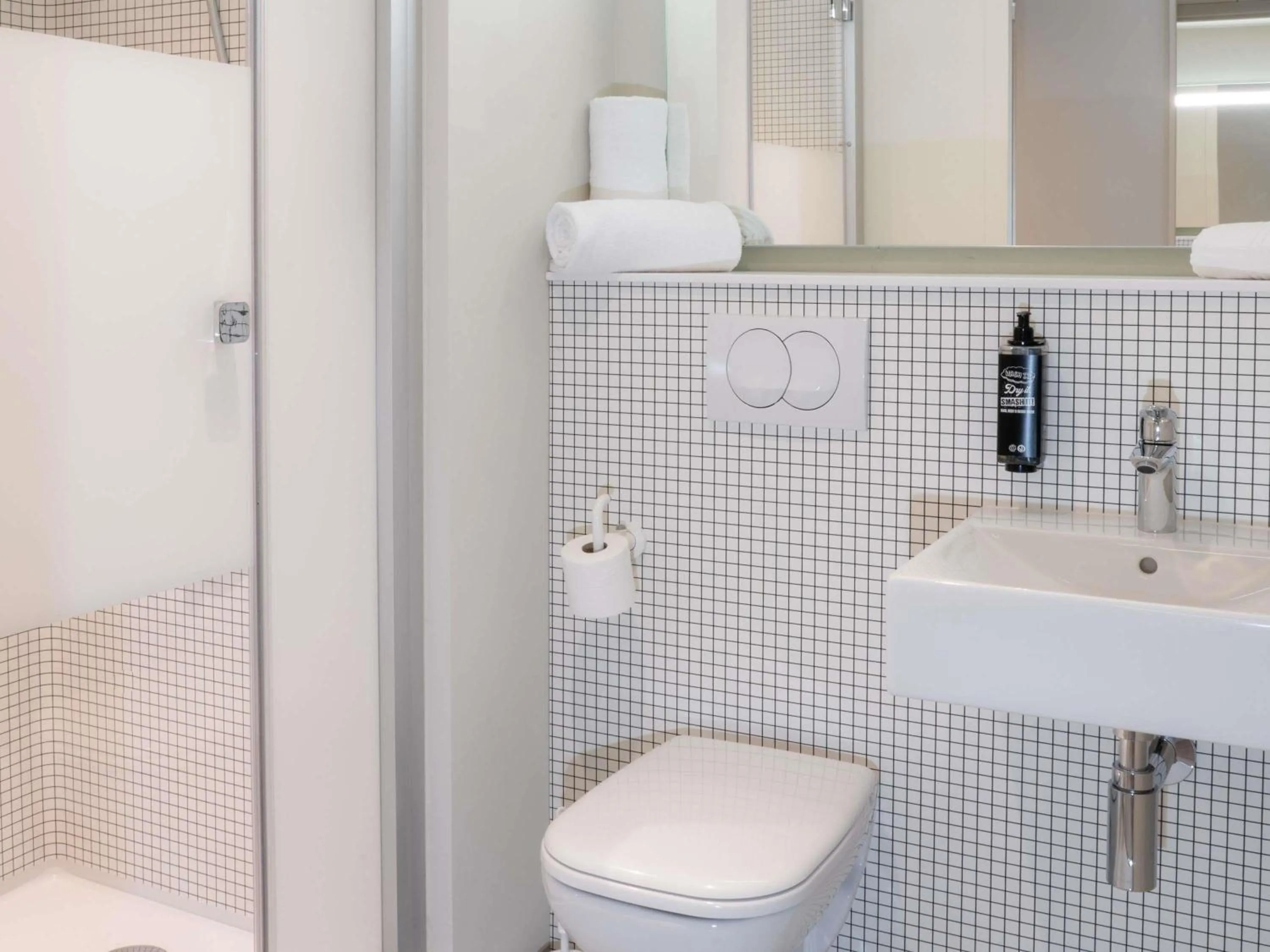 Bedroom in ibis budget Le Cannet des Maures