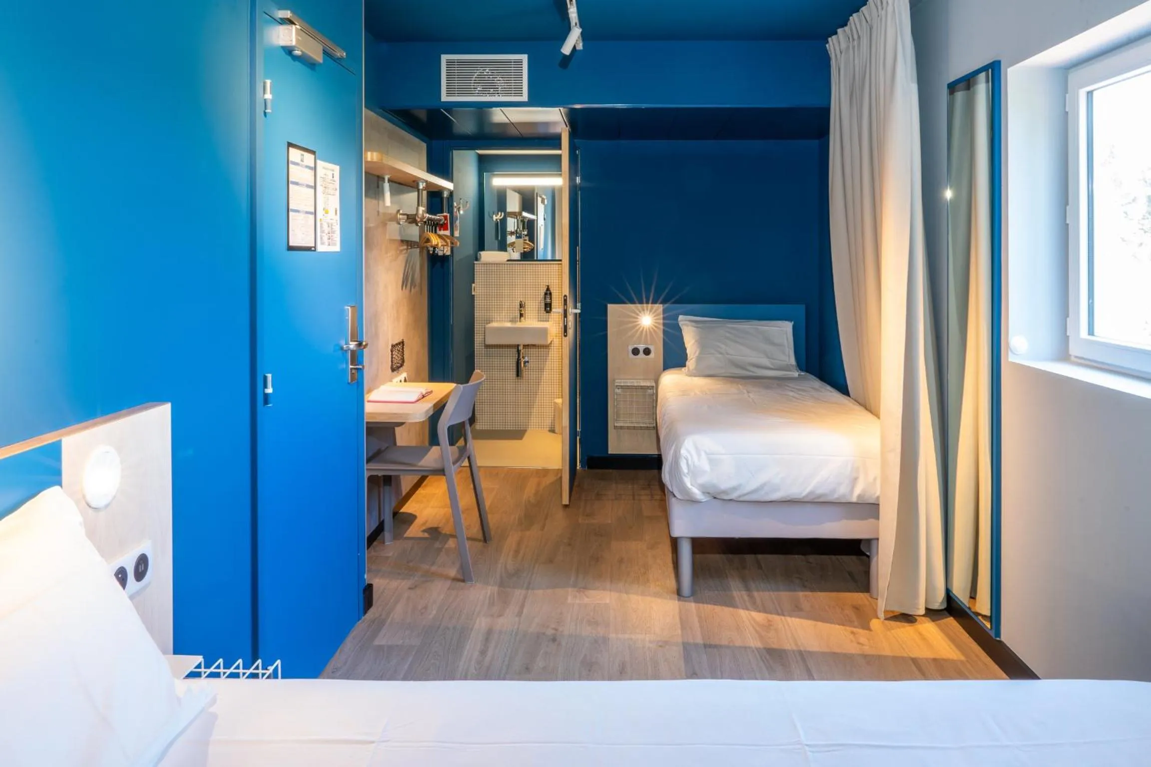 Photo of the whole room, Bed in ibis budget Le Cannet des Maures